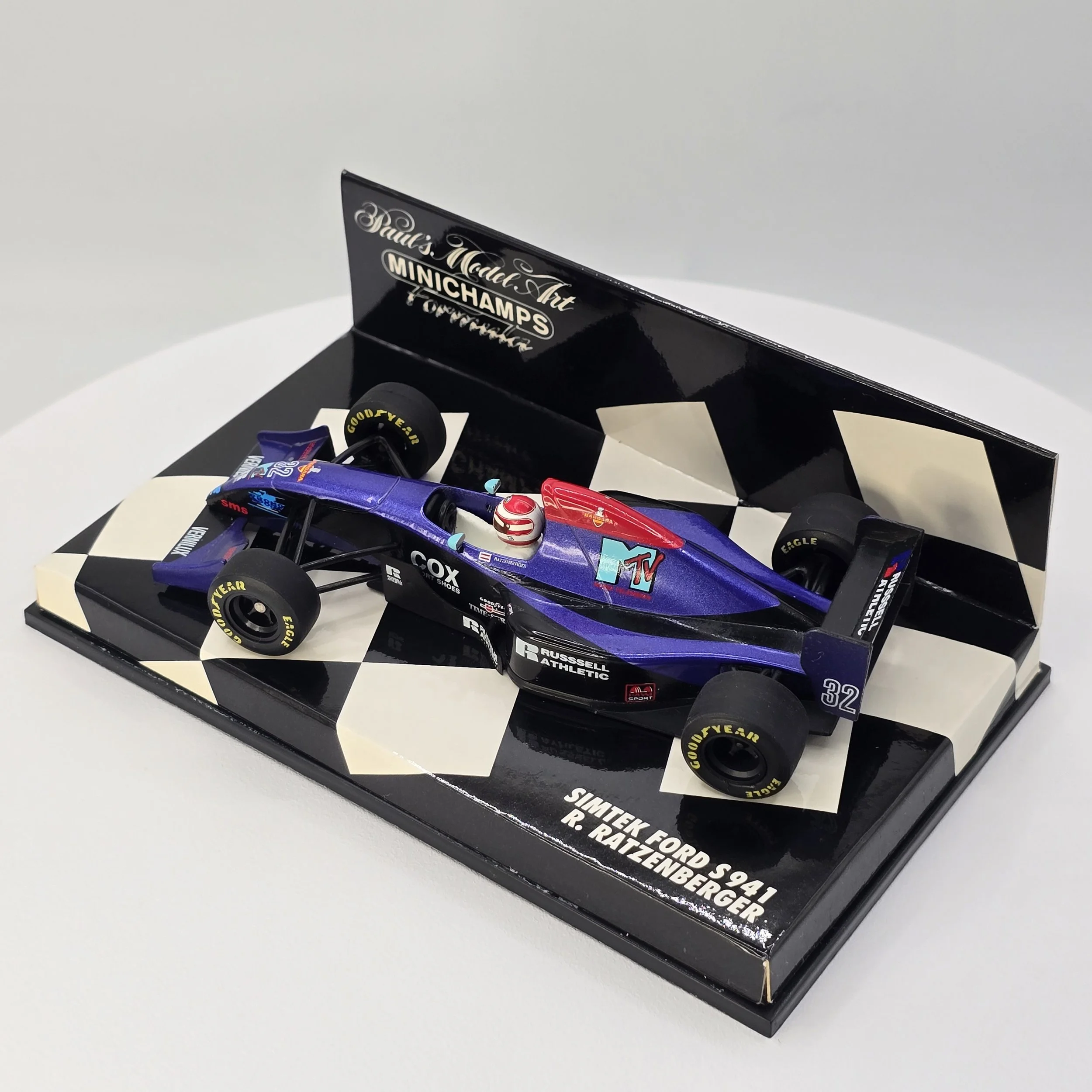 Ratzenberger Simtek S941 3.jpg