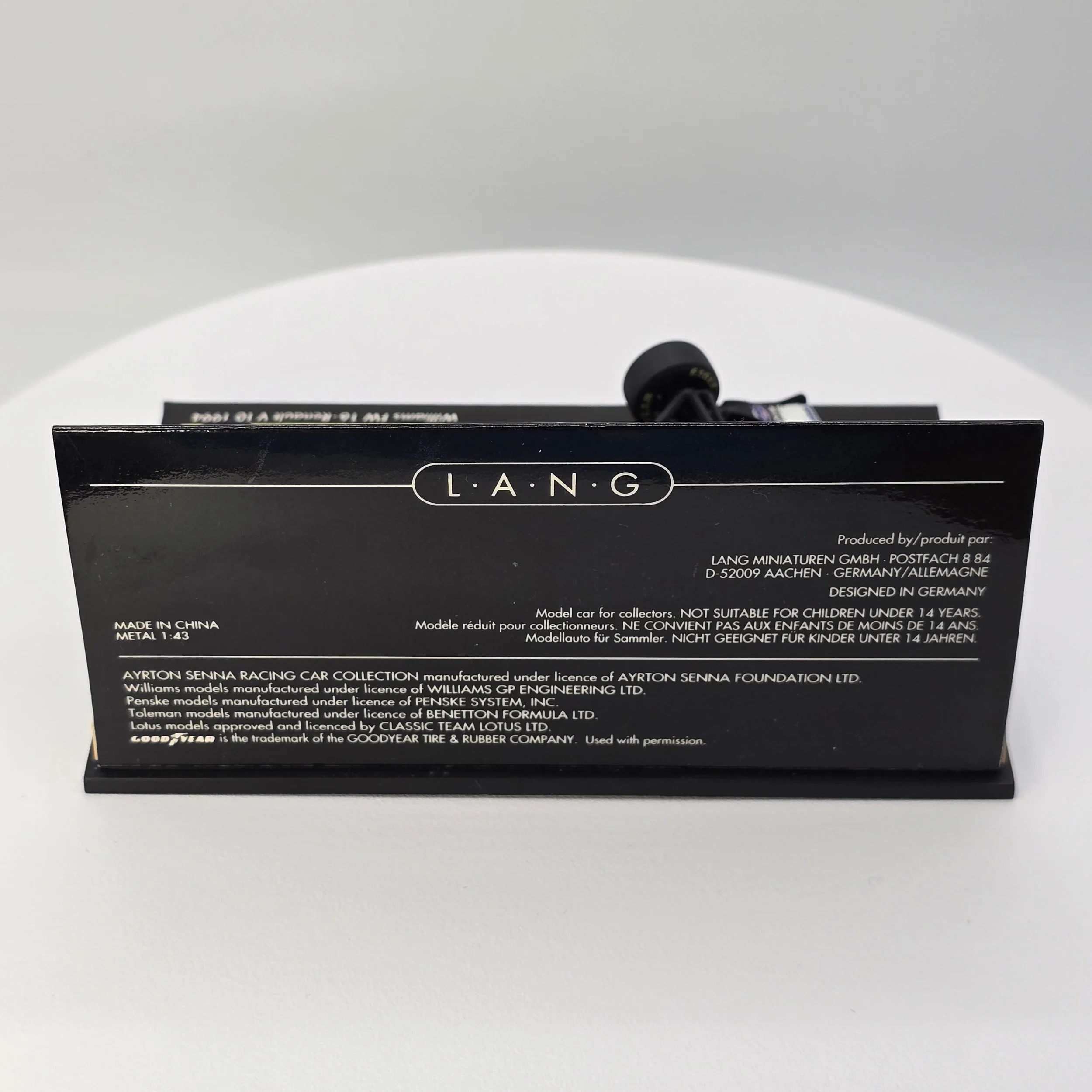 Senna Williams FW16 4.jpg