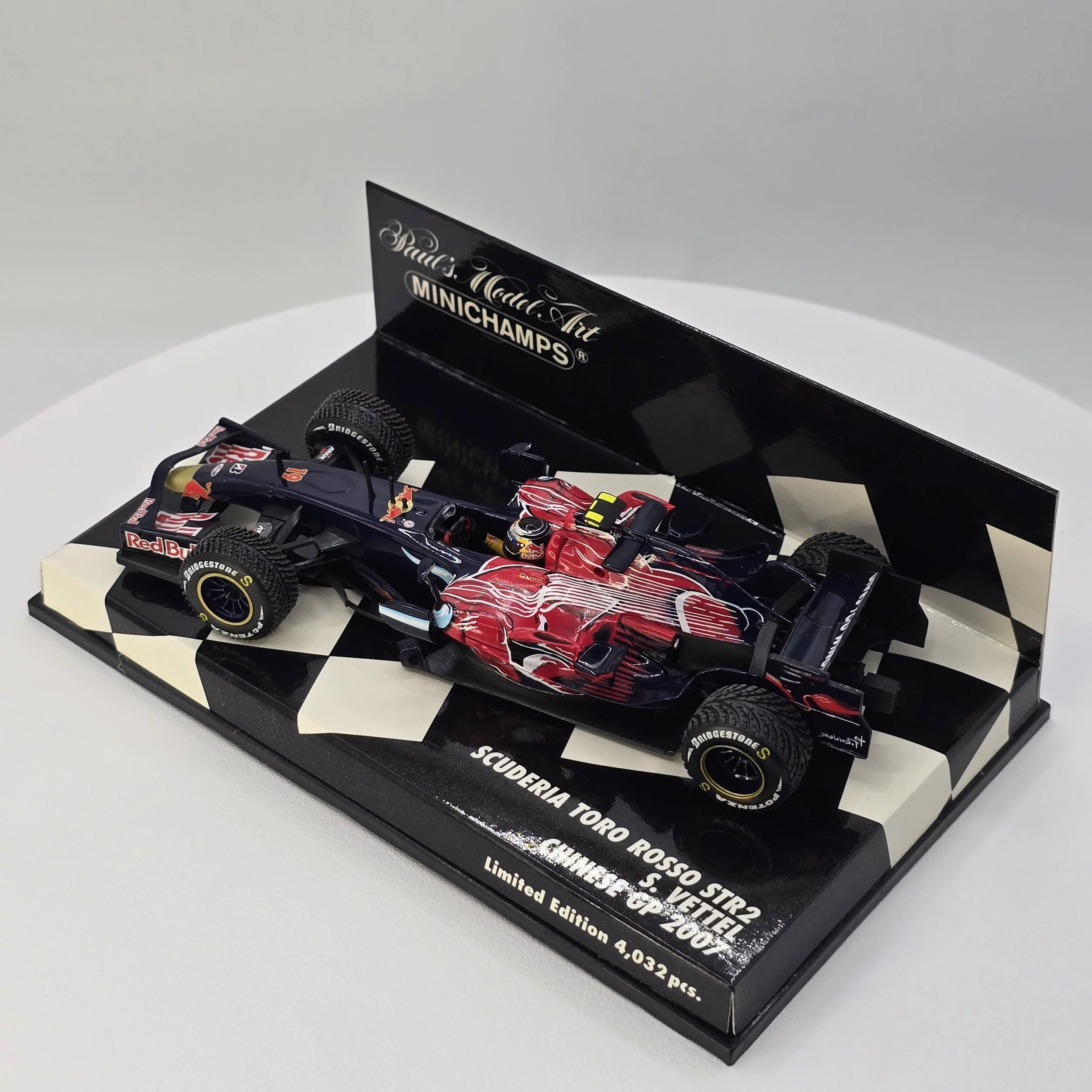 Vettel Toro Rosso STR2 3.jpg