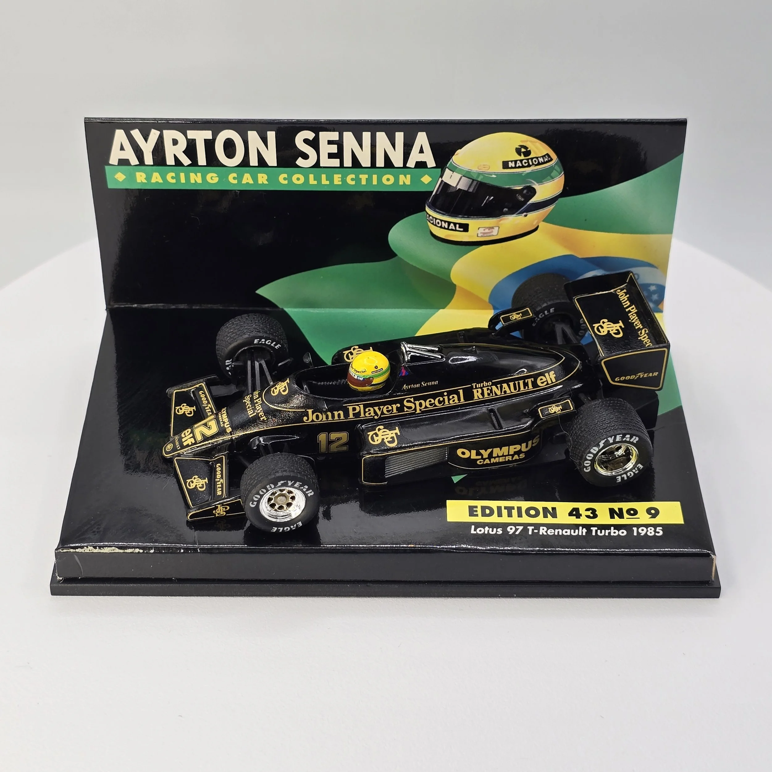 Senna Lotus 97 T 1.jpg