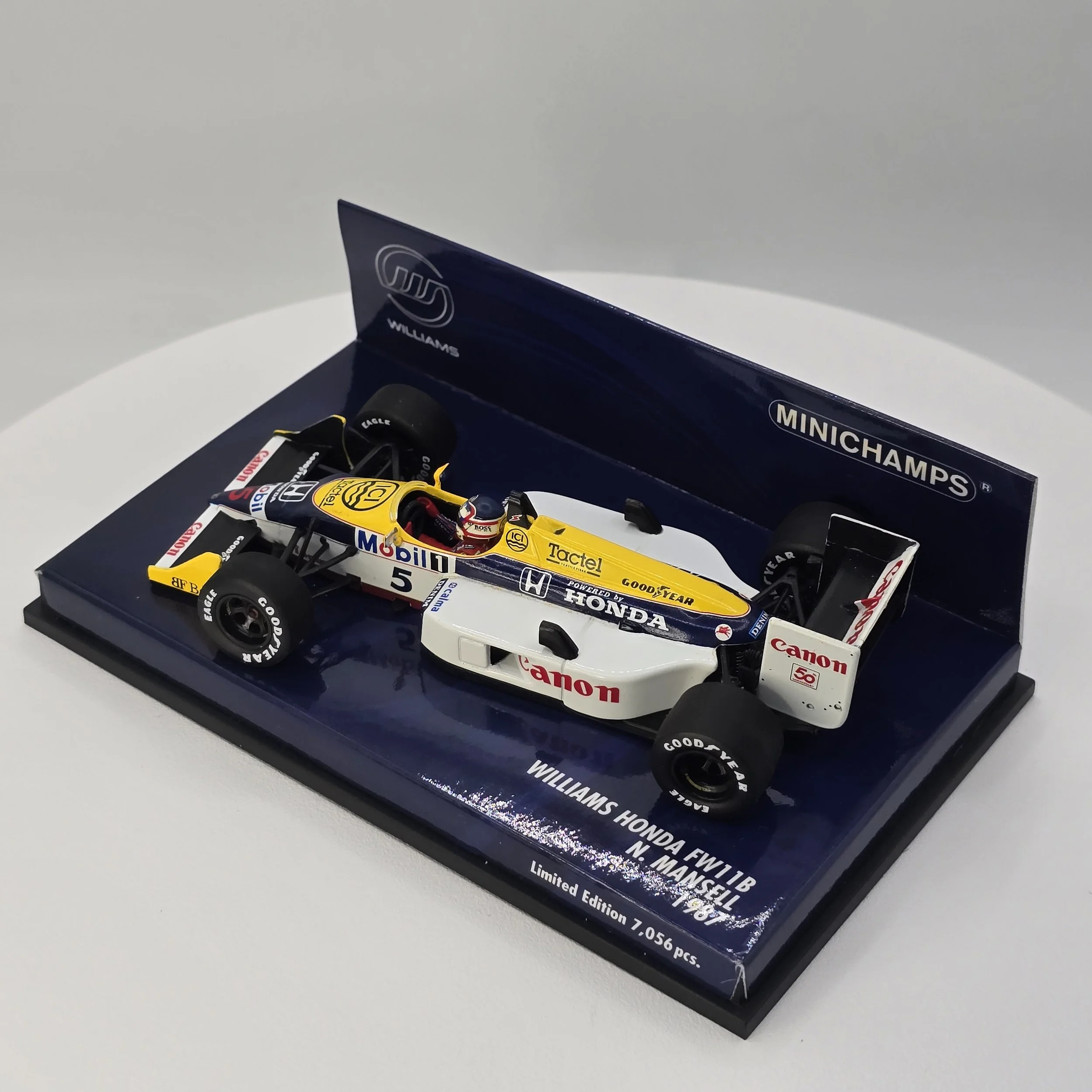 Mansell Williams FW11B 3.jpg