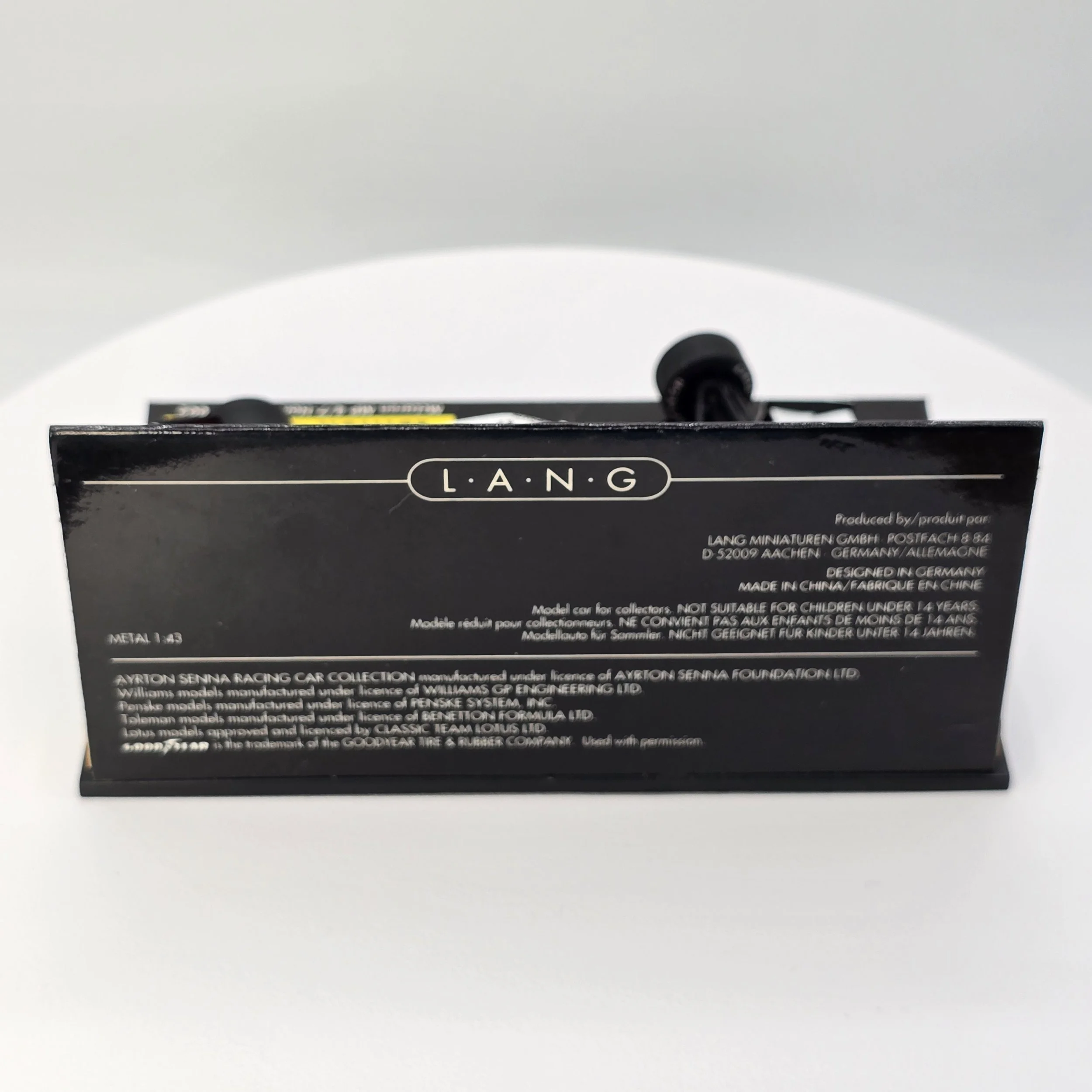 Senna McLaren MP4 7 4.jpg