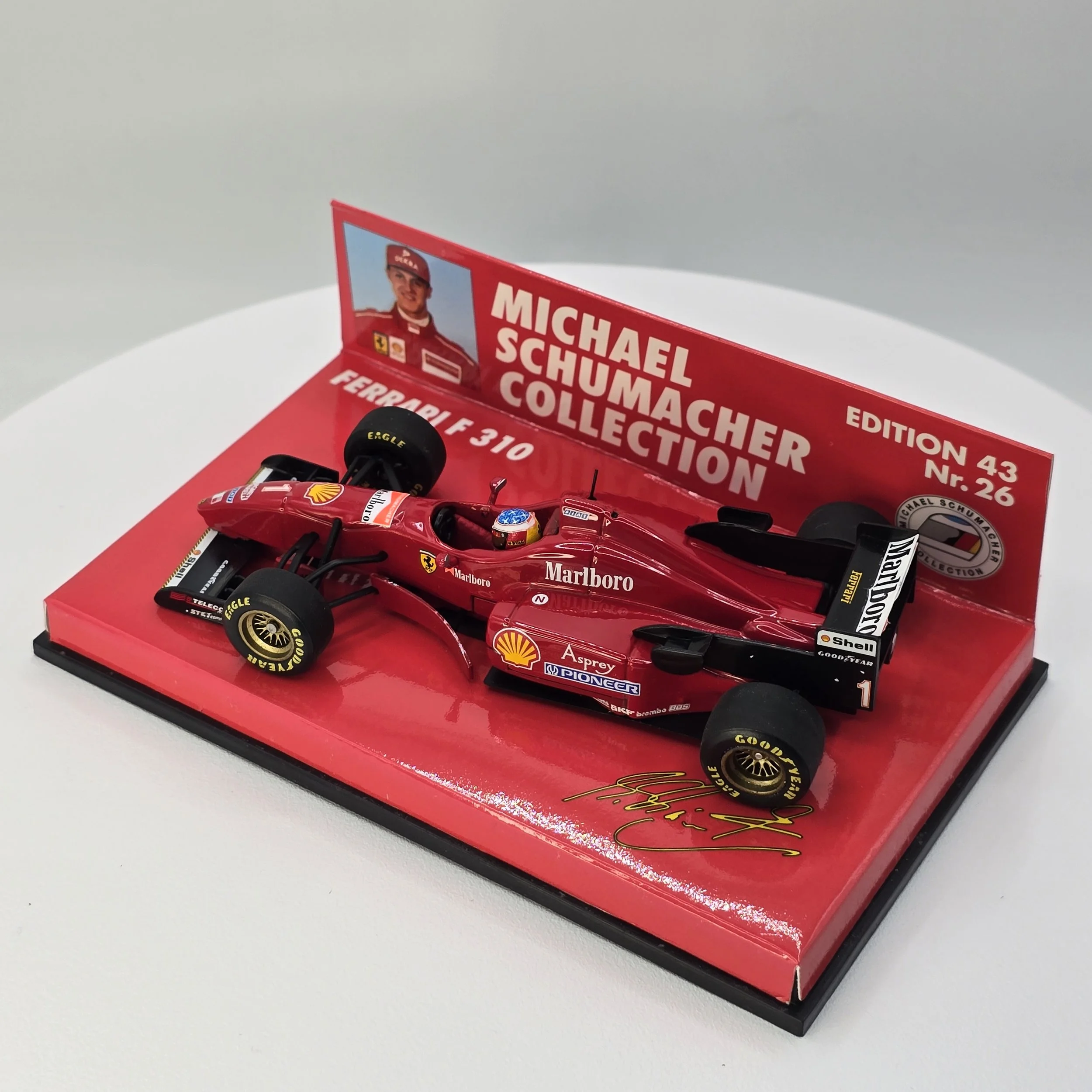 Schumacher Ferrari F 310 3.jpg