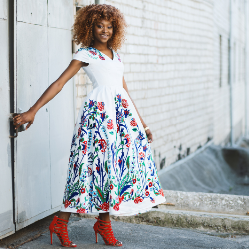 Signature- Thumbnail-Woman.png