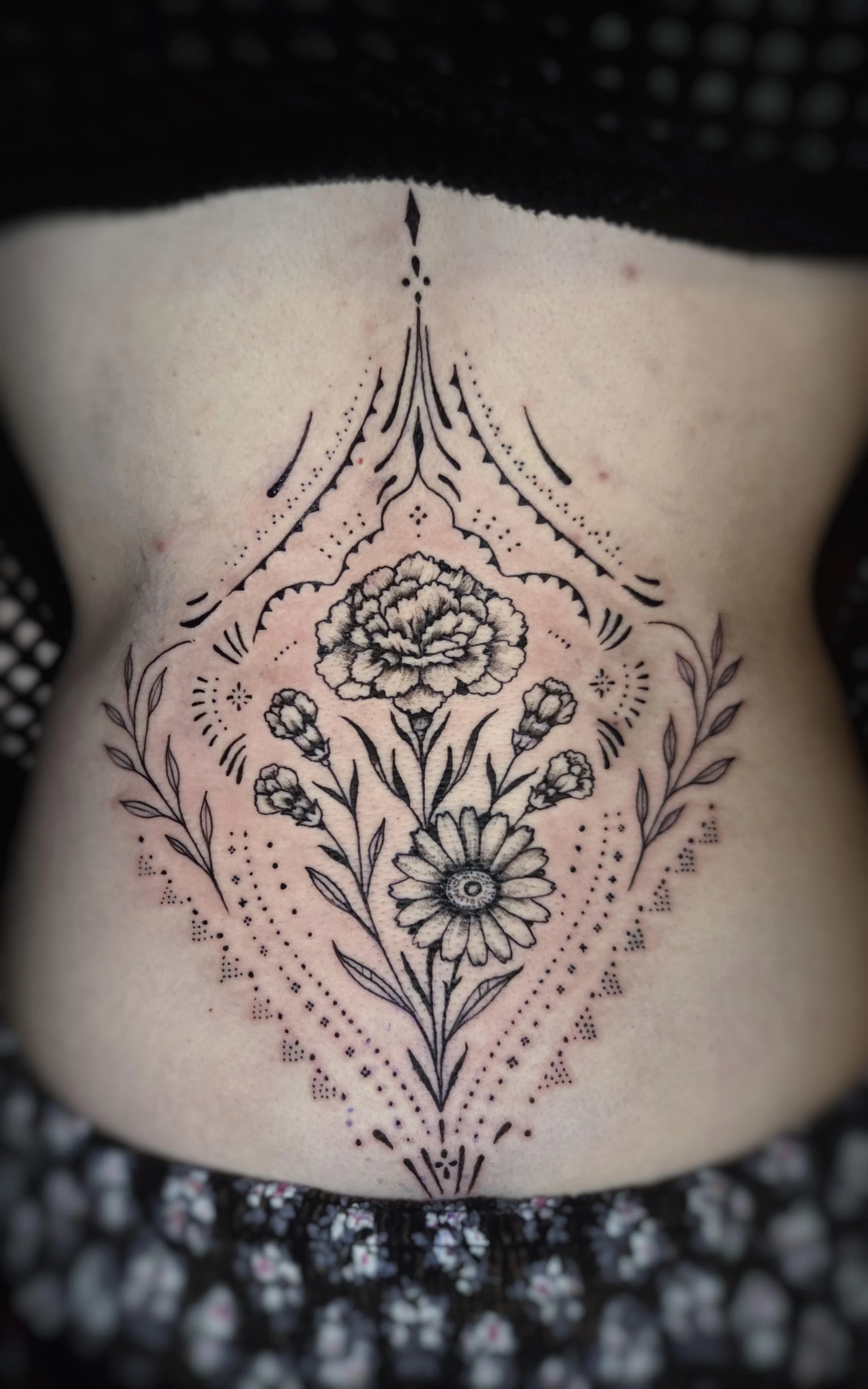 Fine Line Back Piece