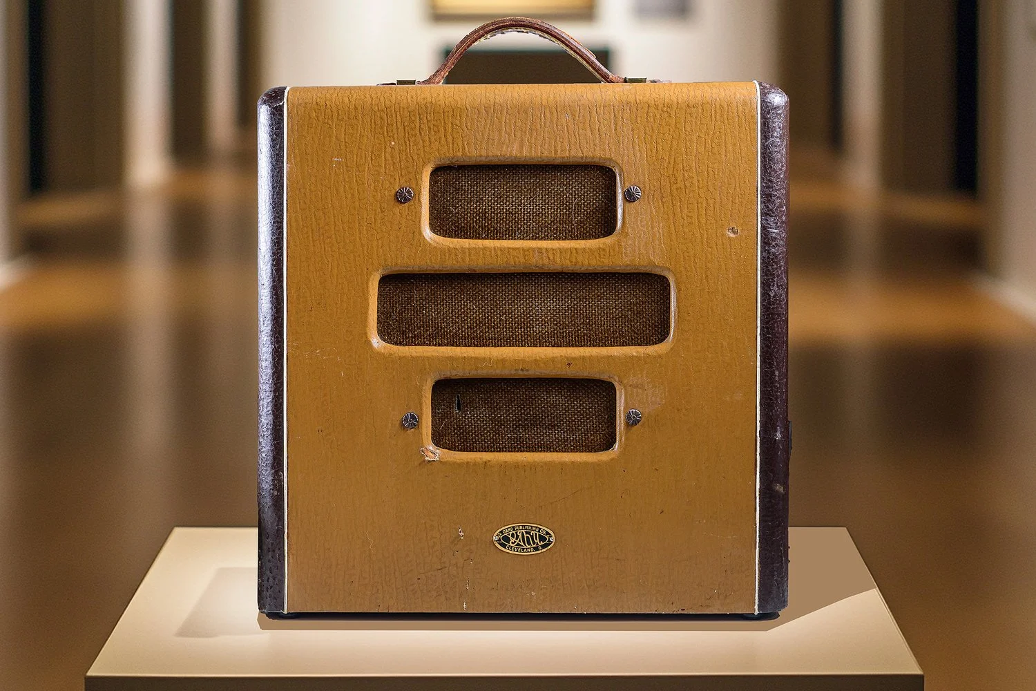 Oahu Valco Amp