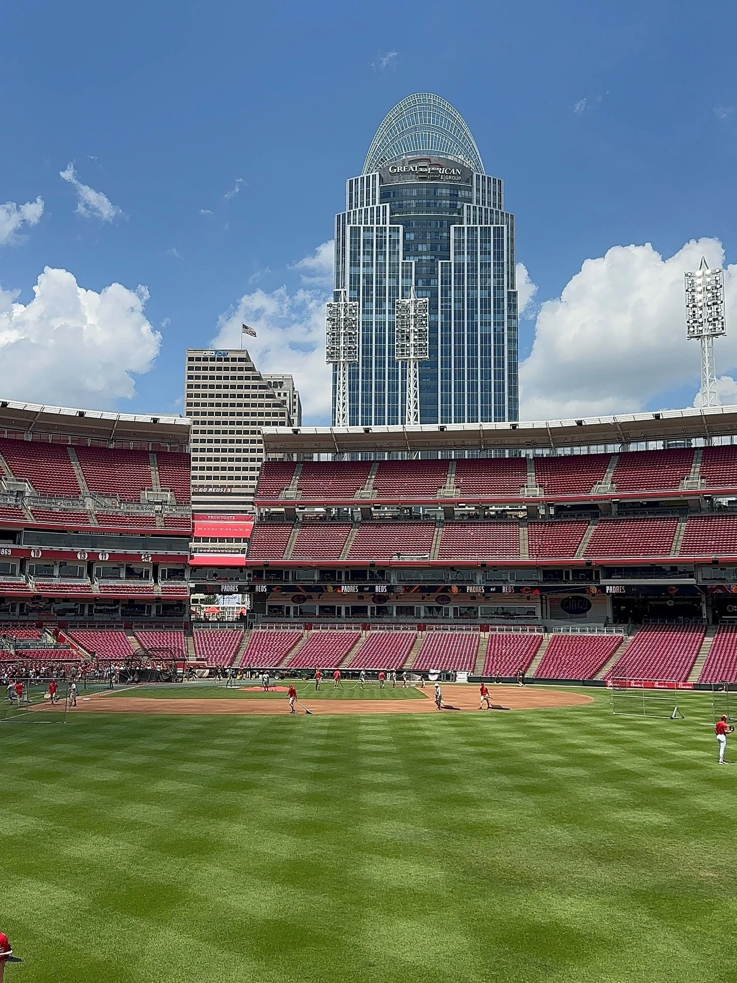MLB Postseason is here! It was a rough game for the Reds last night, but there&rsquo;s still baseball left to play. Did your team make the postseason? Tell me in the comments!

#mlb #mlbpostseason #reds #redsoctober