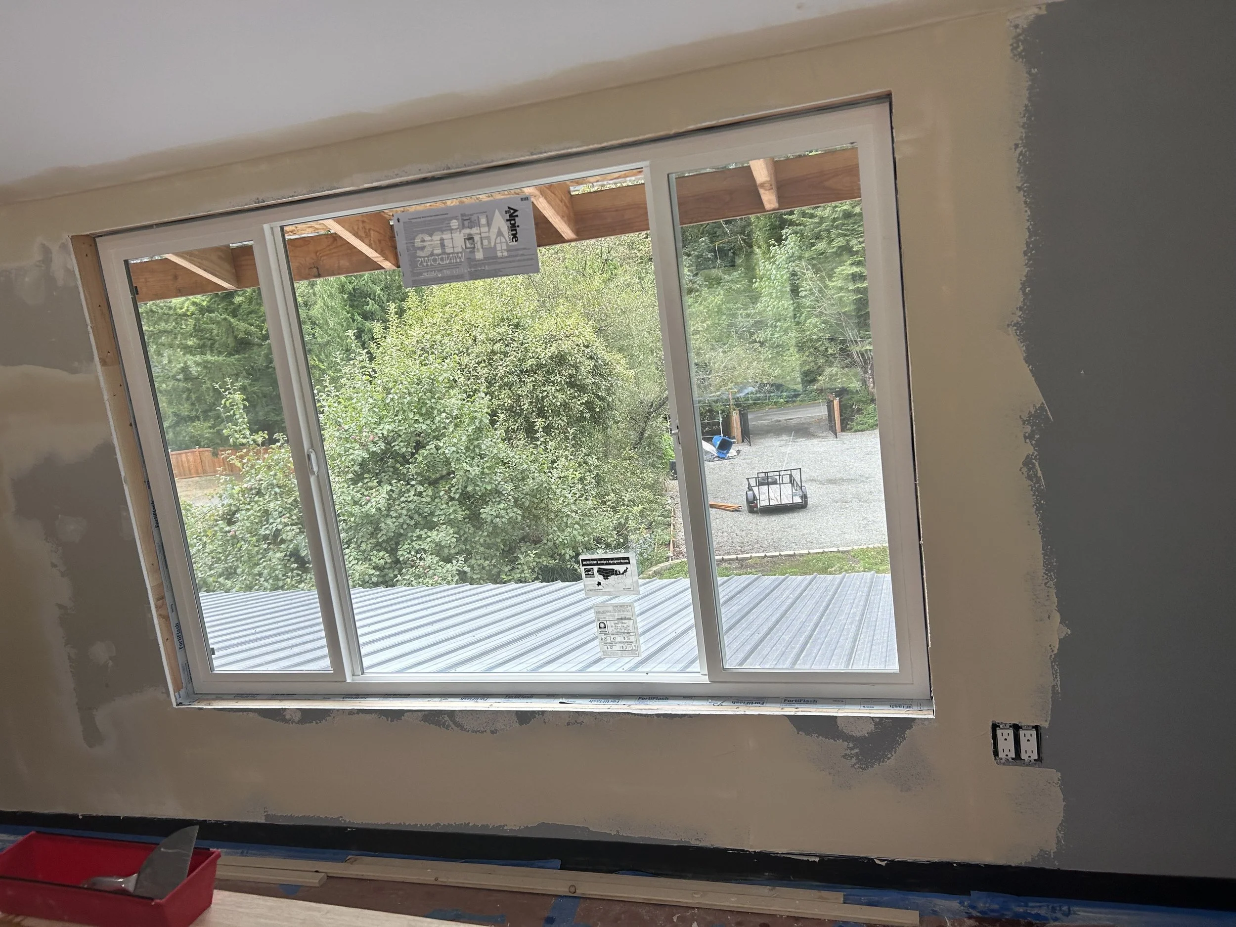CUSTOM WINDOW INSTALLATION