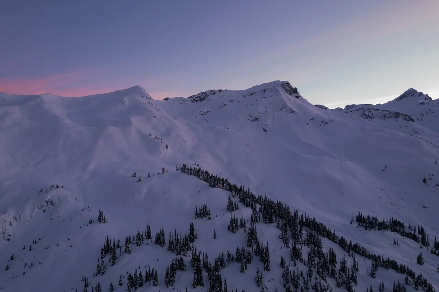 Winter sunsets can&rsquo;t be be beat.

📍 @coastrangeheliskiing Yurt

Image: @spencerwatson.ca 

#pemberton #winter #yurt #backcountry #touring #britishcolumbia #canada #skitouring #skiing #heliskiing