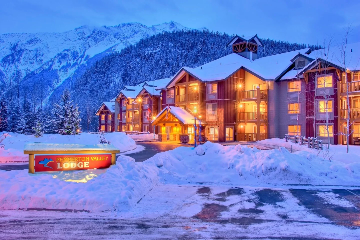 Your home away from home for great adventure. Settle in to your cozy @pembvalleylodge suite after an epic day of backcountry exploration and soak your weary bones in the hot tub below the iconic Ts&rsquo;zil (Mt Currie).