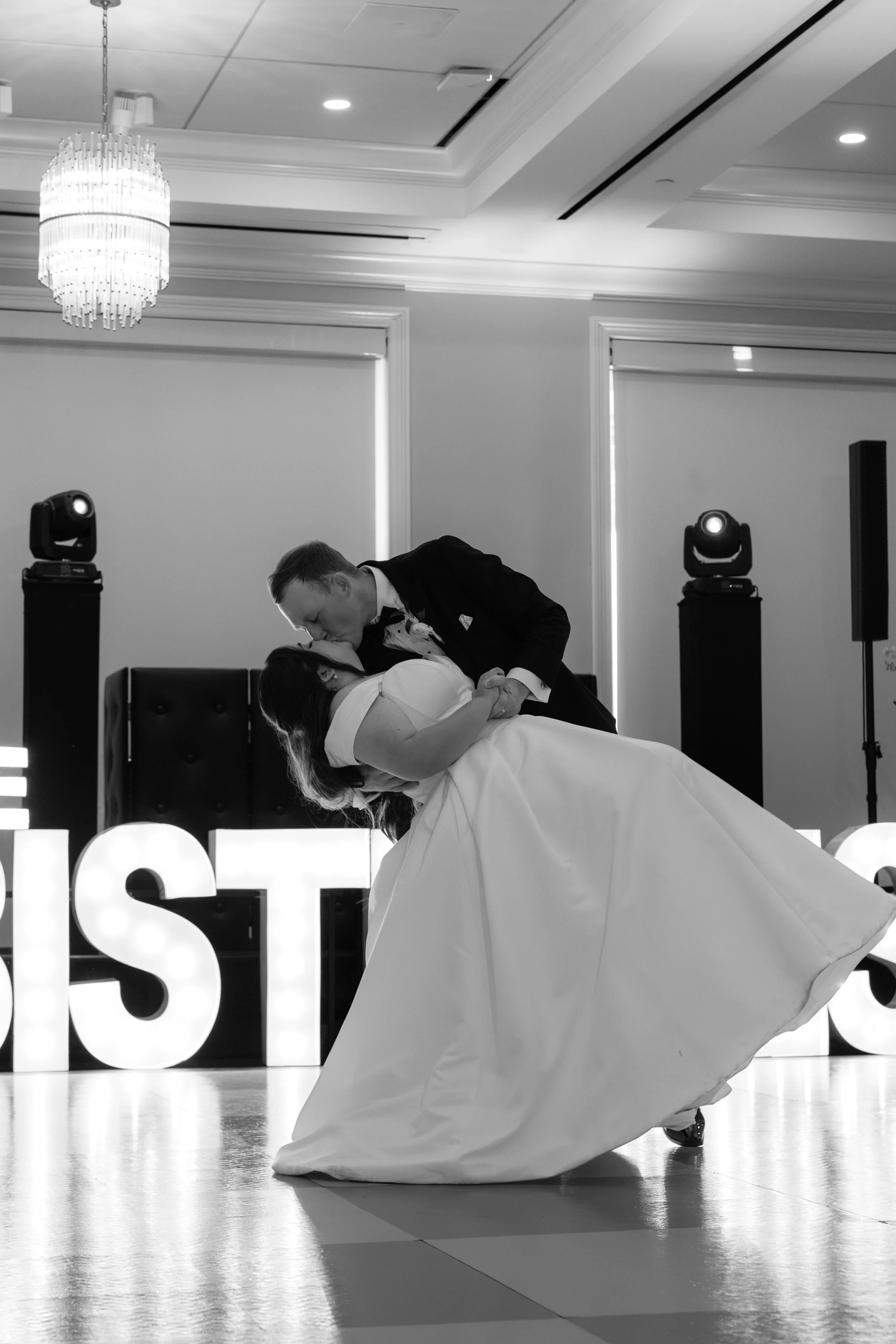 LindsayMcDowPhoto_PelicanClubWedding_Bistlines_RecForm-90.jpg