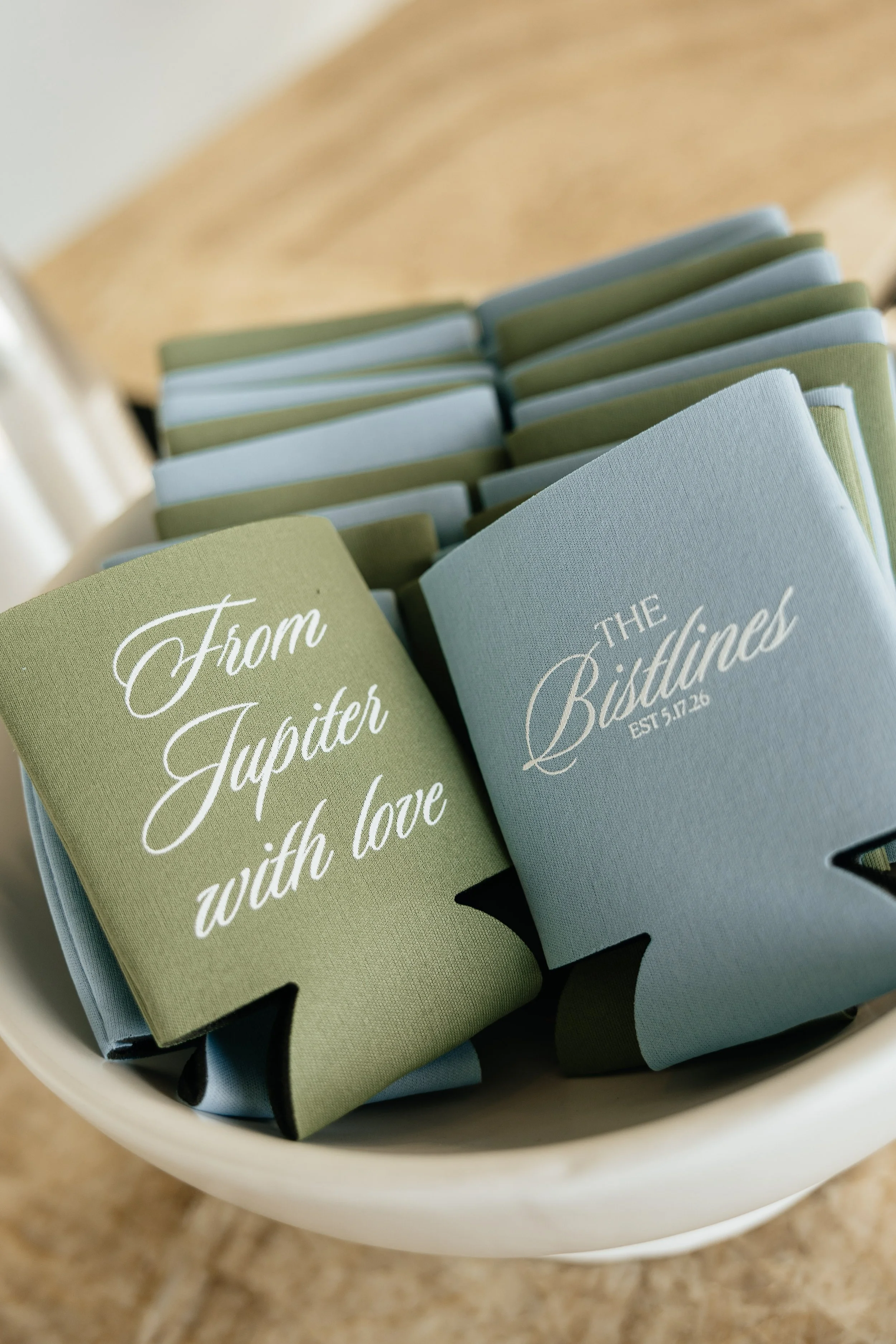 LindsayMcDowPhoto_PelicanClubWedding_Bistlines_CktlHr-16.jpg
