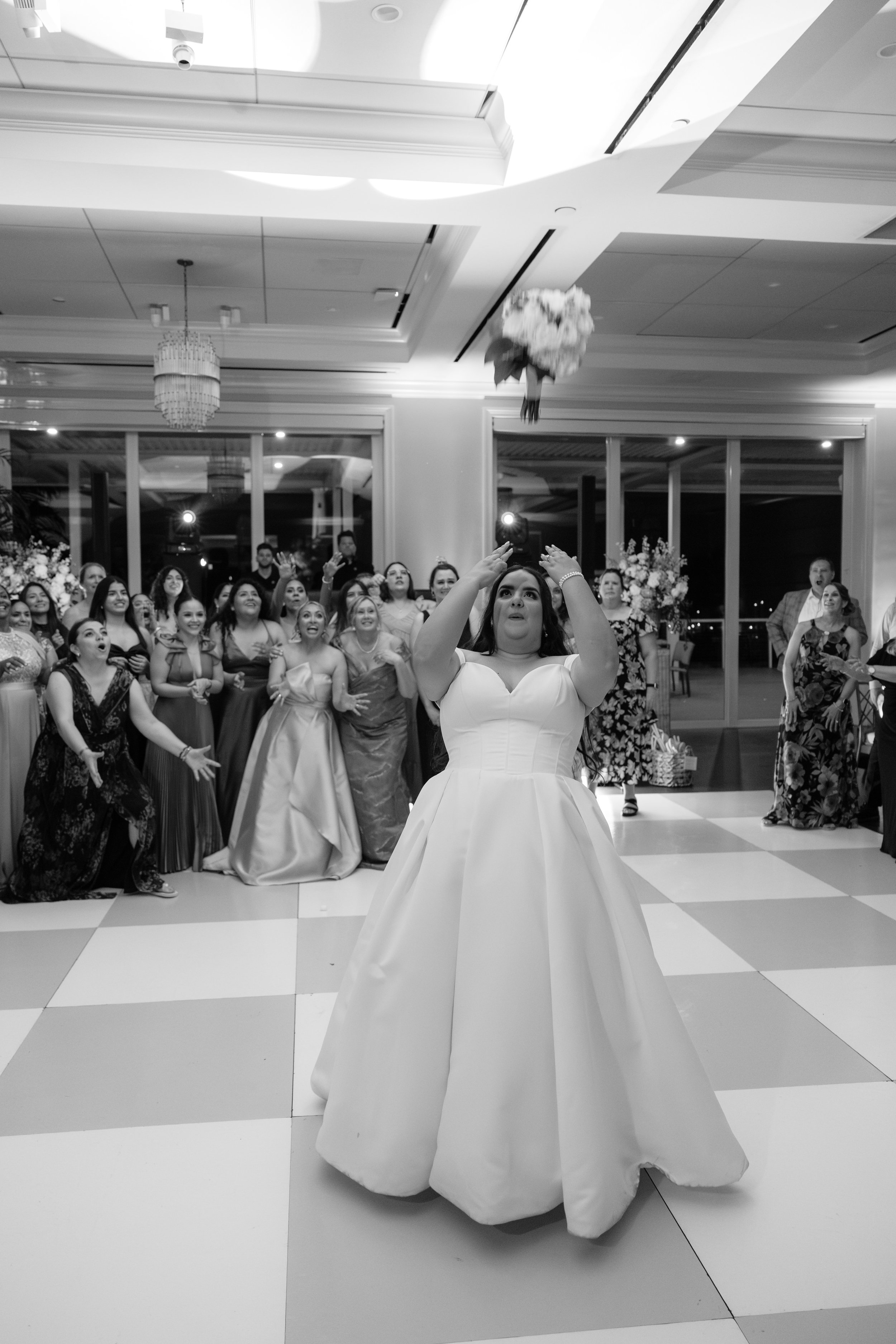 LindsayMcDowPhoto_PelicanClubWedding_Bistlines_Party-157.jpg