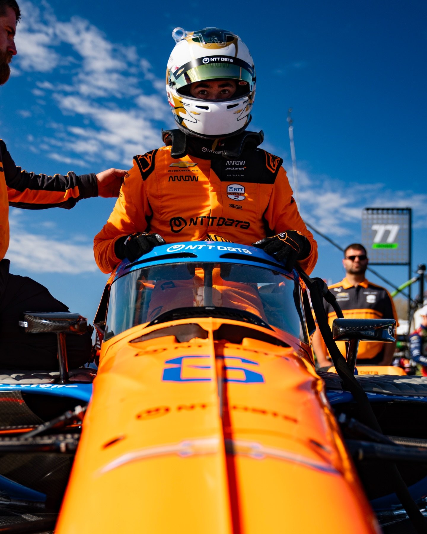 Had a much better car than the result would indicate today. Disappointing for sure, but had fun racing with Pato and great to see Christian up on the podium for @arrowmclaren.

On to Long Beach 🌴