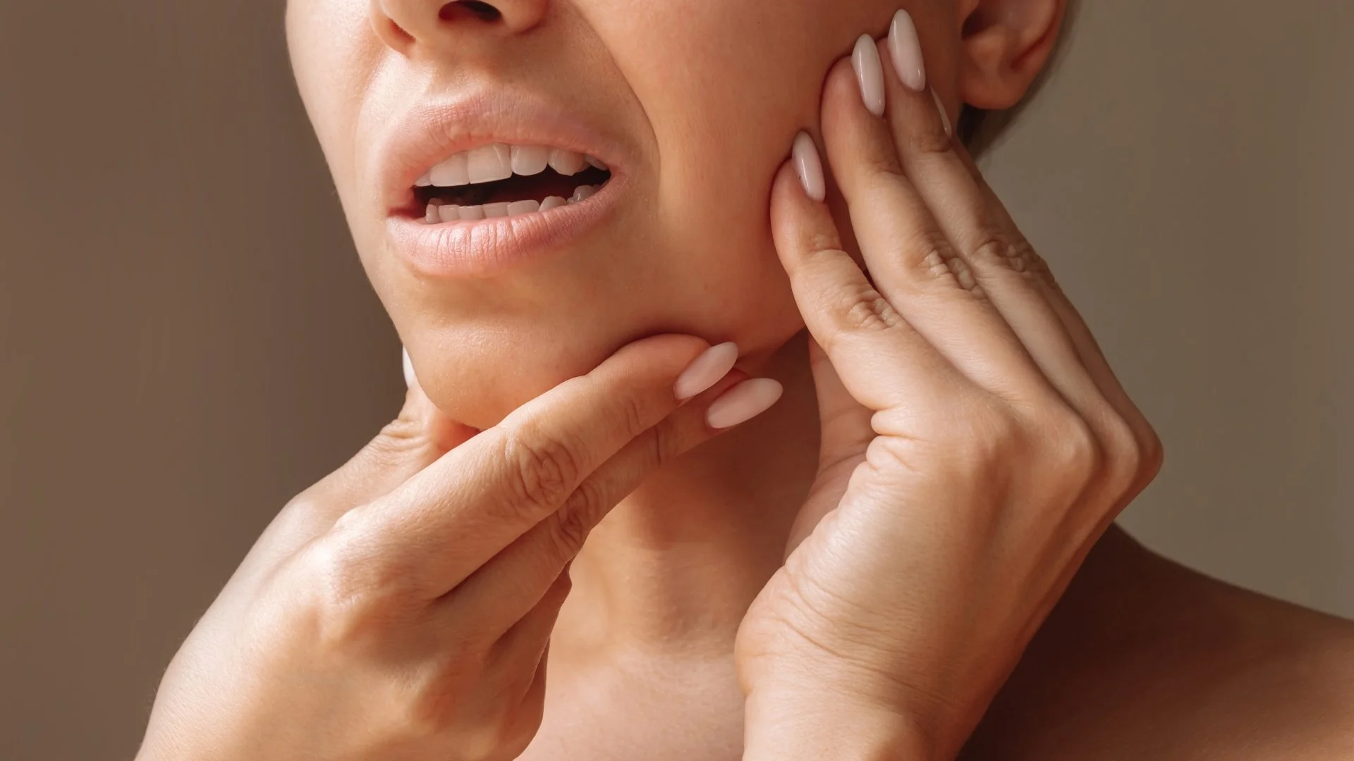 TMJ jaw pain and tension in Toronto