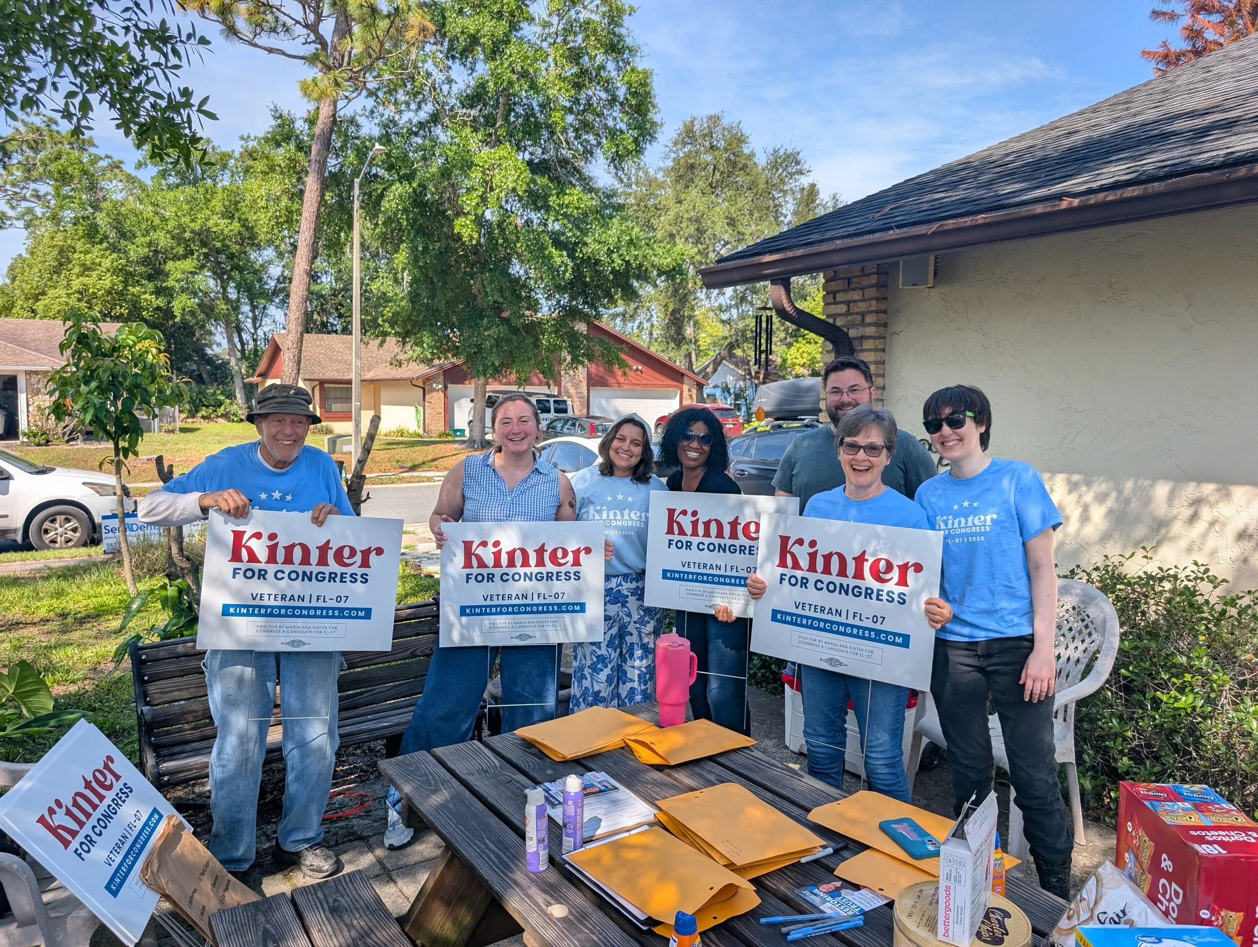 Marialana-kinter-Door-knocking-Volunteers.jpg