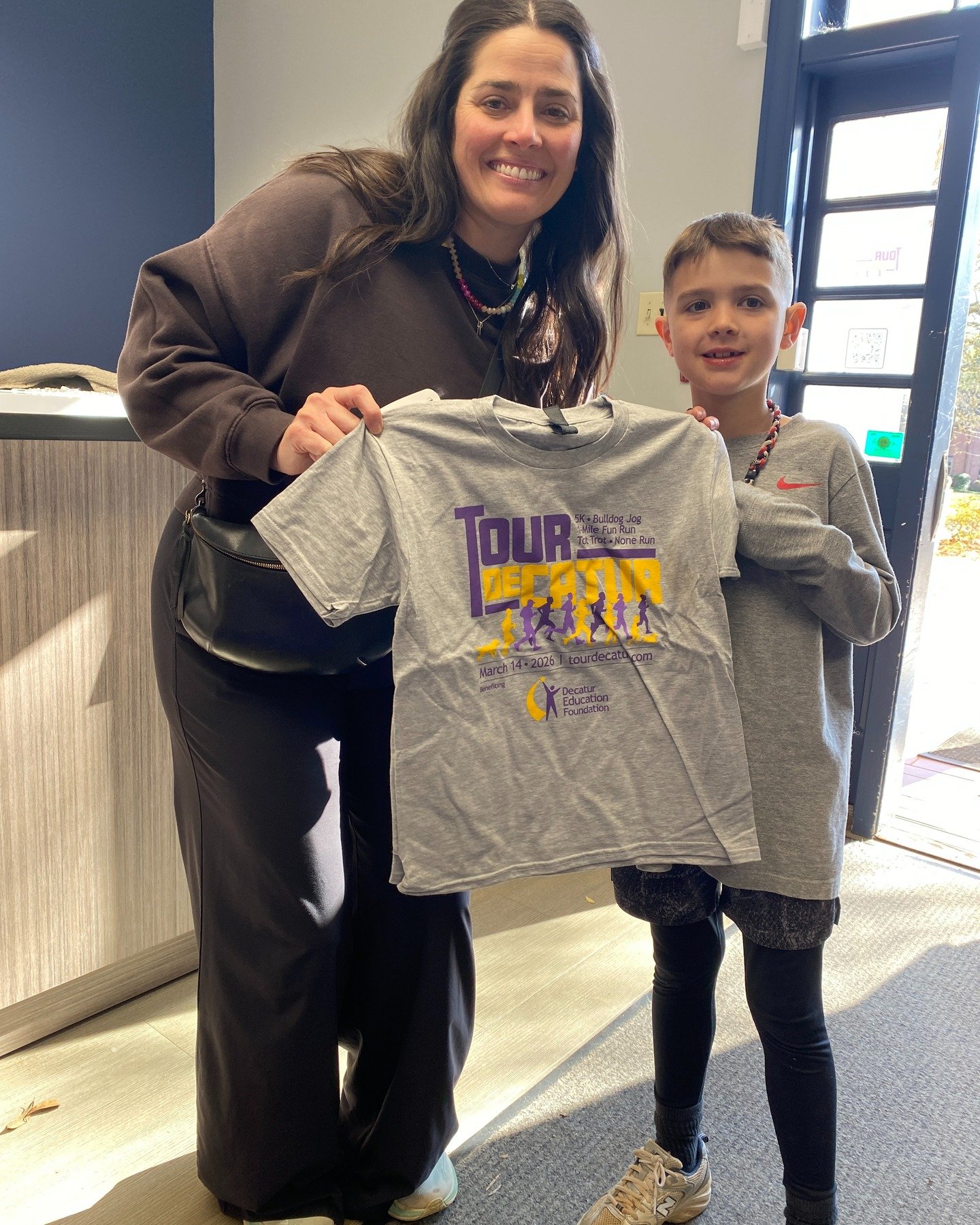 Thanks again to all the runners, joggers, walkers and sponsors who made 2026 Tour deCatur such a success! We have some left over t-shirts to share. We will set the boxes out on the porch at Legacy (500 S Columbia Drive) starting today. Come get them 