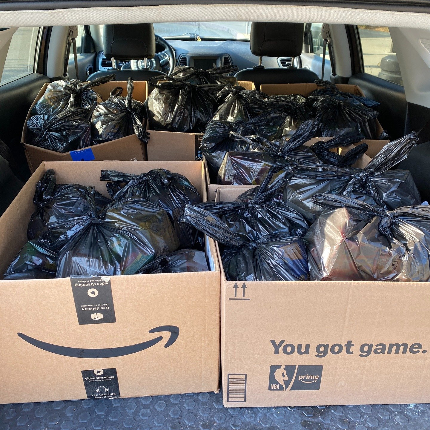 The Decatur Education Foundation&rsquo;s volunteer-run Weekend Food Bag program ensures students have nourishing meals over weekends and school breaks. Extra-large bags were delivered to schools this week before Spring Break. We are grateful our volu