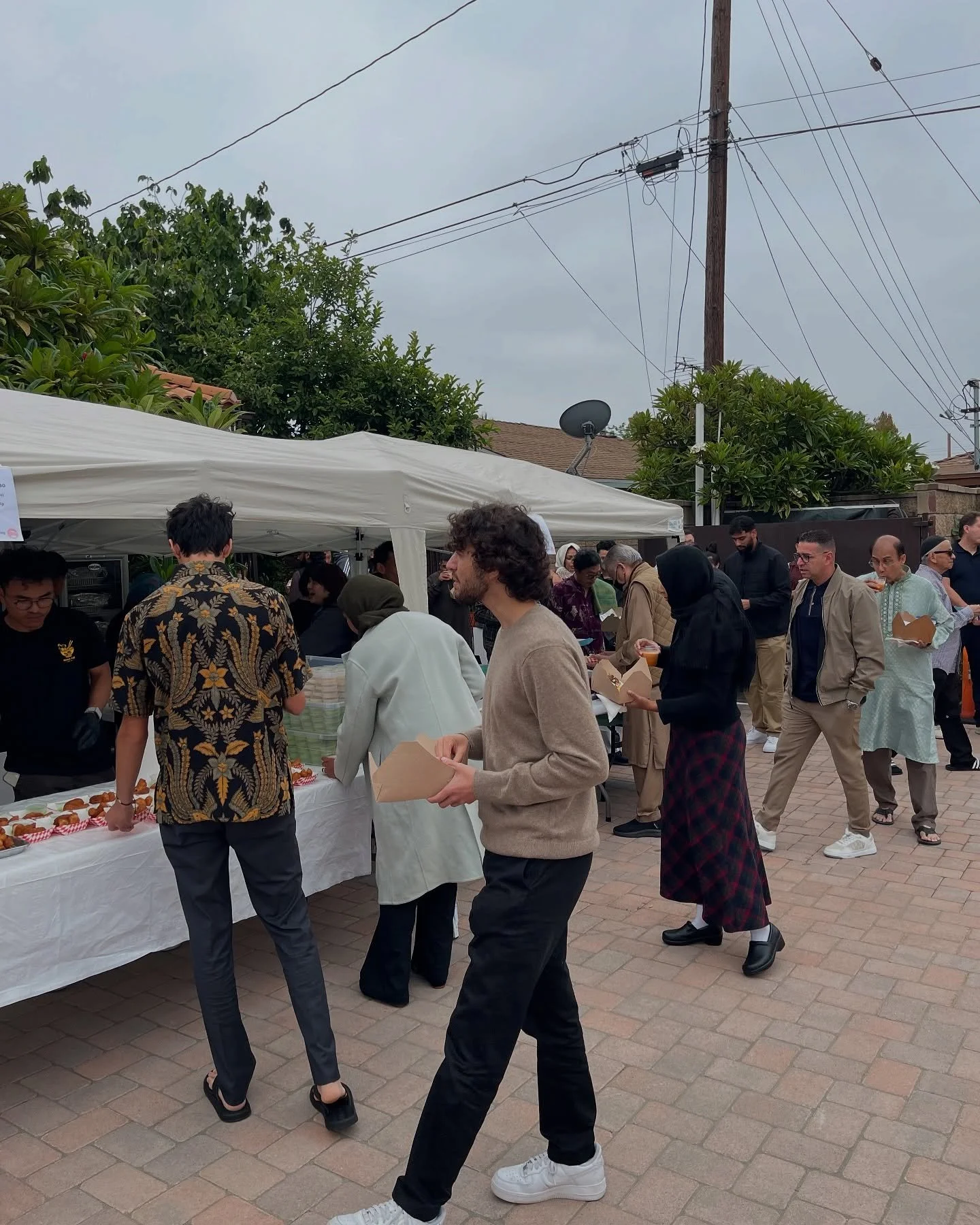 Eid Mubarak everyone! 🌙✨
Thank you Masjid Al-Fatiha for having us yesterday at Eid al-Adha 2025.
We were honored to serve our Thai halal dishes: Patongo with pandan sauce, beef satay, chicken fried rice, and Thai iced tea!

Wishing you all joy, peac