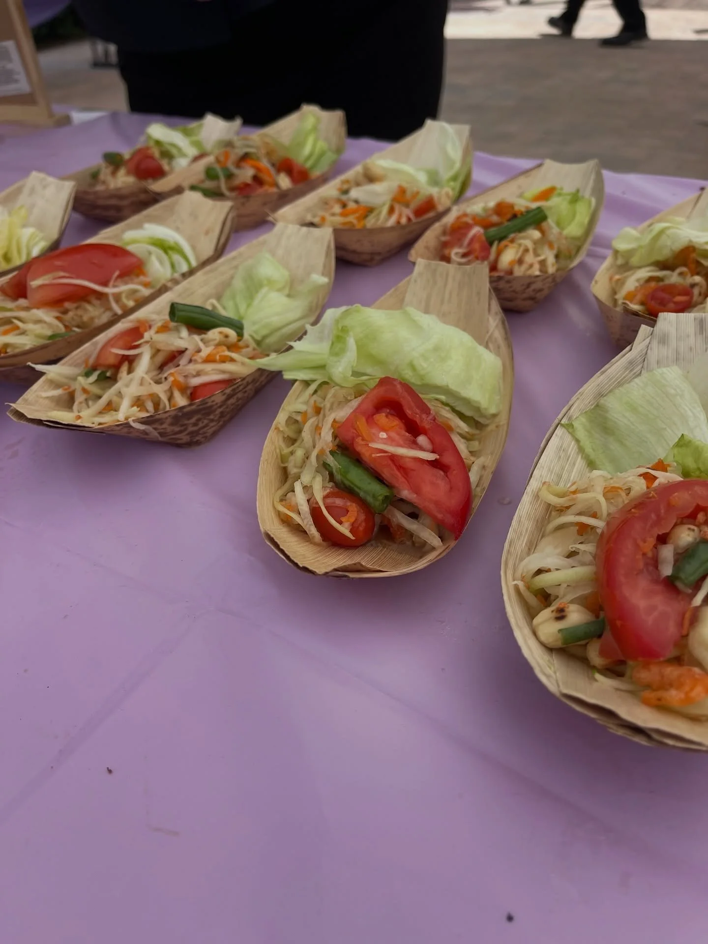 Some of the dishes we served at a beautiful wedding last weekend 

Papaya Salad &bull; Beef Satay &bull; Pad See Ew &bull; Pad Woon Sen &bull; Hatyai Fried Chicken

Which one is your favorite? 👀

#SiamBites #ThaiCatering #WeddingCatering #ThaiFoodLo