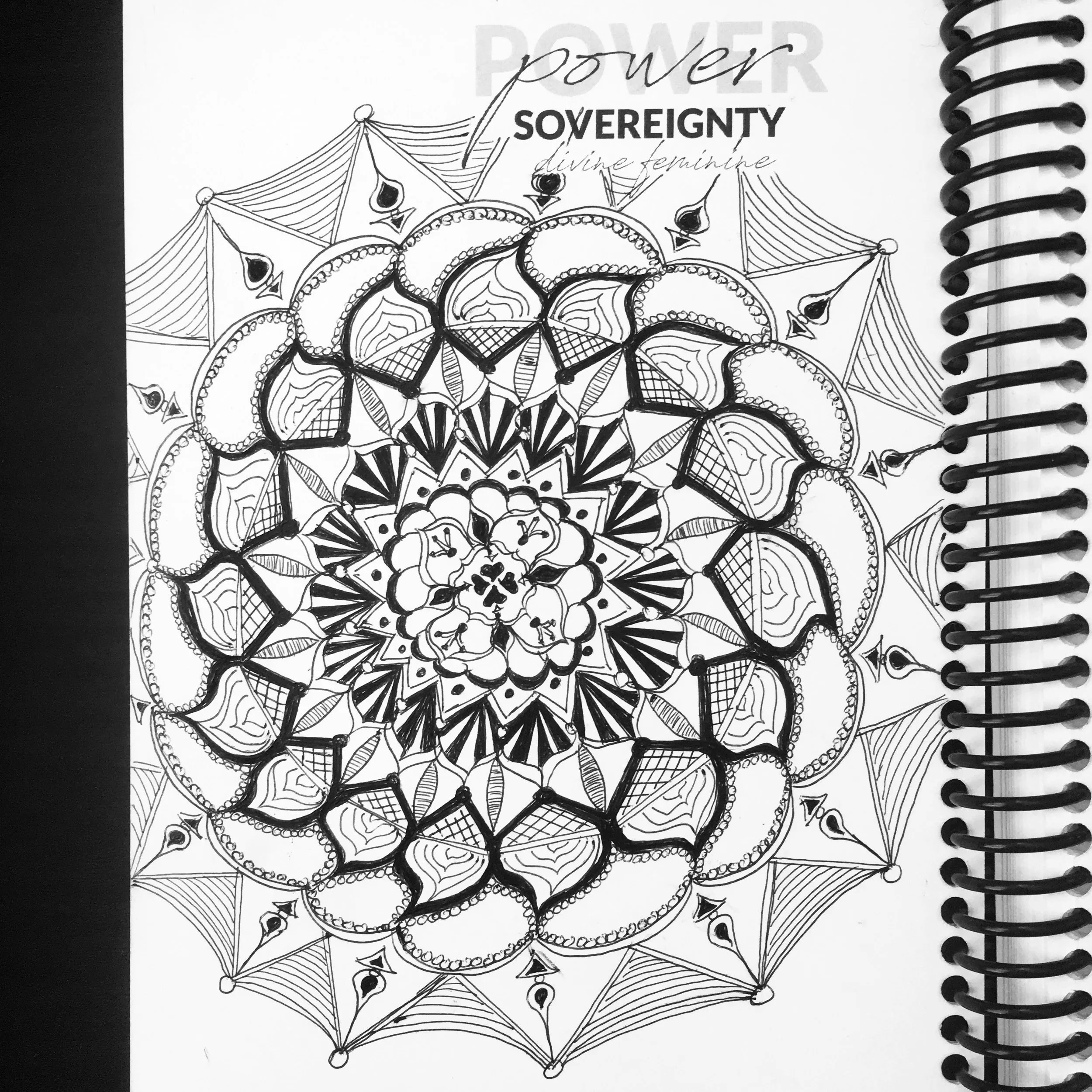 BLOG+2020+Journey+Book+3rd+Moon+Cycle+My+Mandala2.jpg