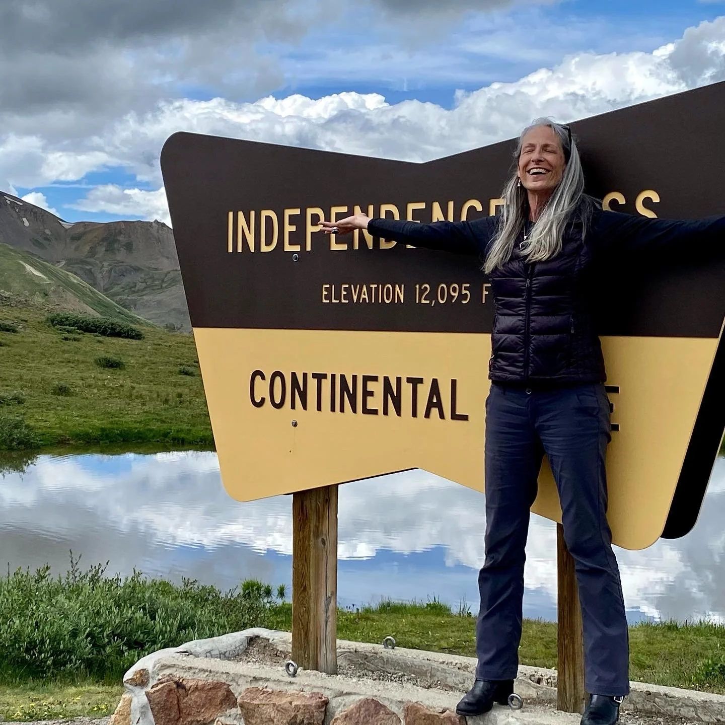 BLOG 7 8:1:22 CO Trip Independence Pass.JPG
