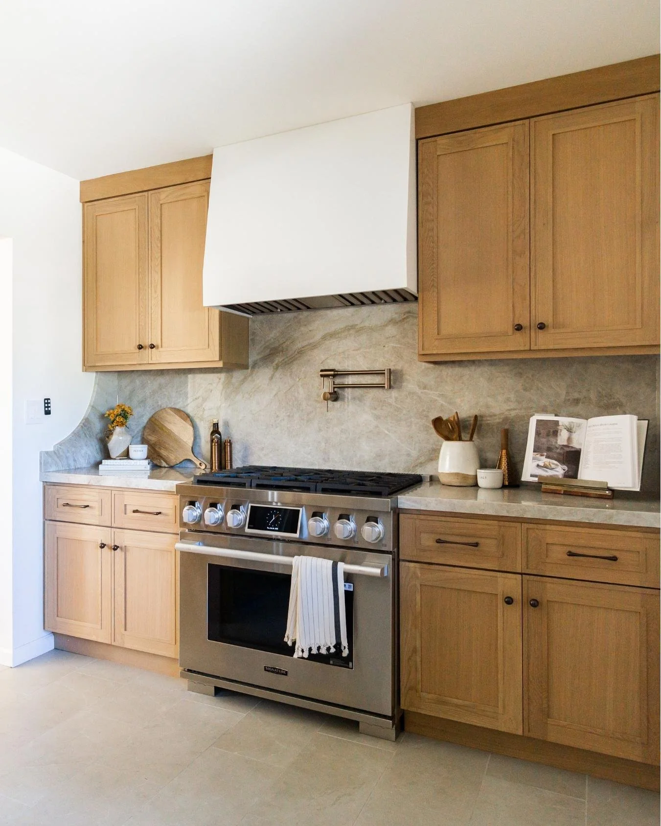 Who loves a good before &amp; after?! We definitely do! ✨
Swipe to see the render &mdash; where we bring the design to life and give our clients a visual of their dream kitchen before any construction begins, giving them the confidence to move forwar