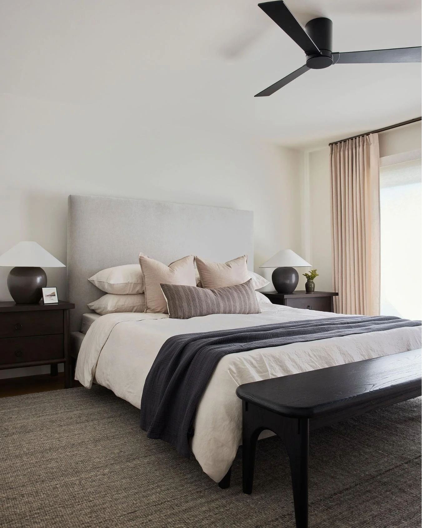 Just us over here, creating serene and cozy spaces for our clients. Have I told you lately how much we love our jobs?! ✨

This room is subtle but layered with cozy textures and contrasting colors, striking that perfect balance between sophisticated a