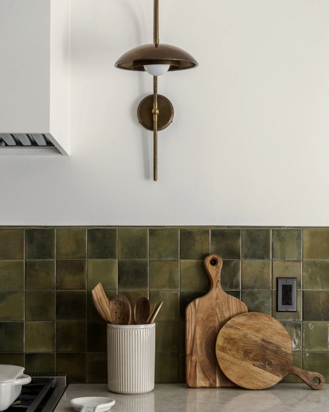 We love high contrast design&mdash;where light meets dark, soft meets structured, and every element is allowed to stand on its own while working in harmony.