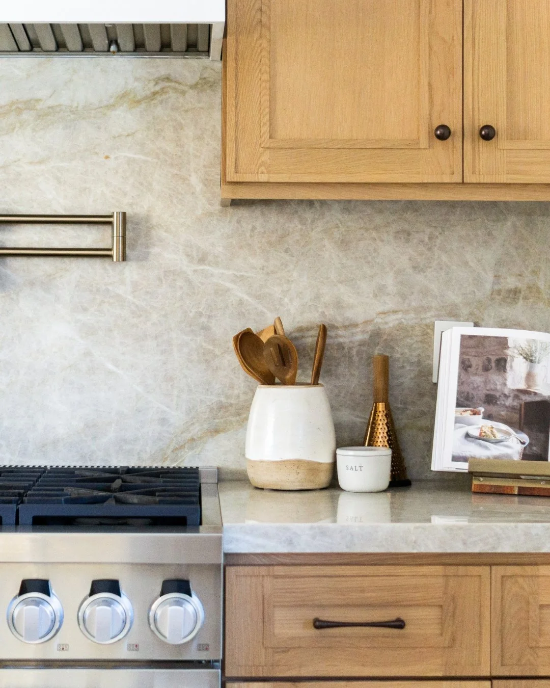 Where inspired spaces shape everyday living. 🤍

#velenedesignhouse #kitchenremodel #stylinghome #inspiredliving