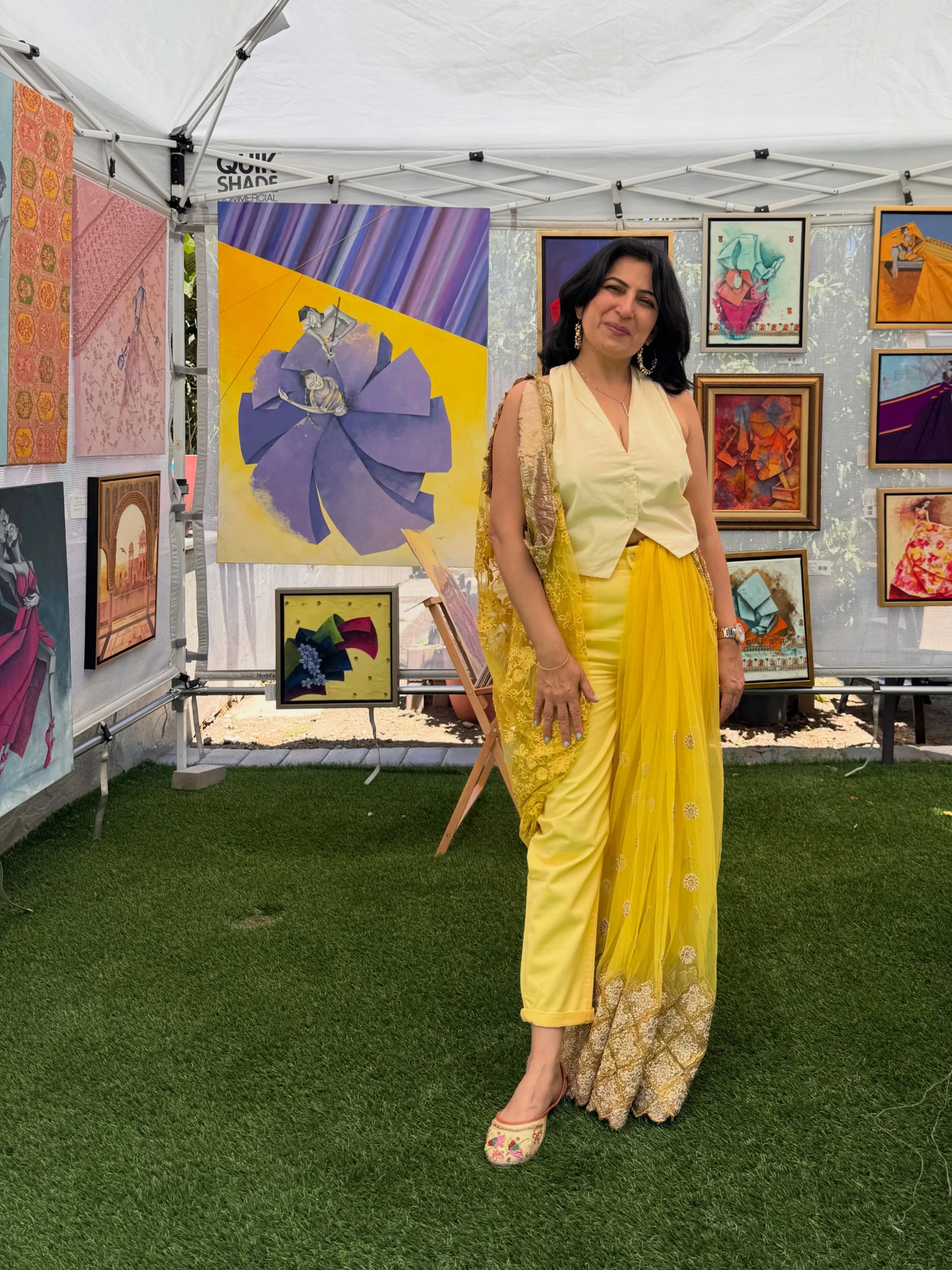 Color of the day!

At my open studio 
1583 Meadowlark Ln Sunnyvale 

#saree #sareelover #riaksharma