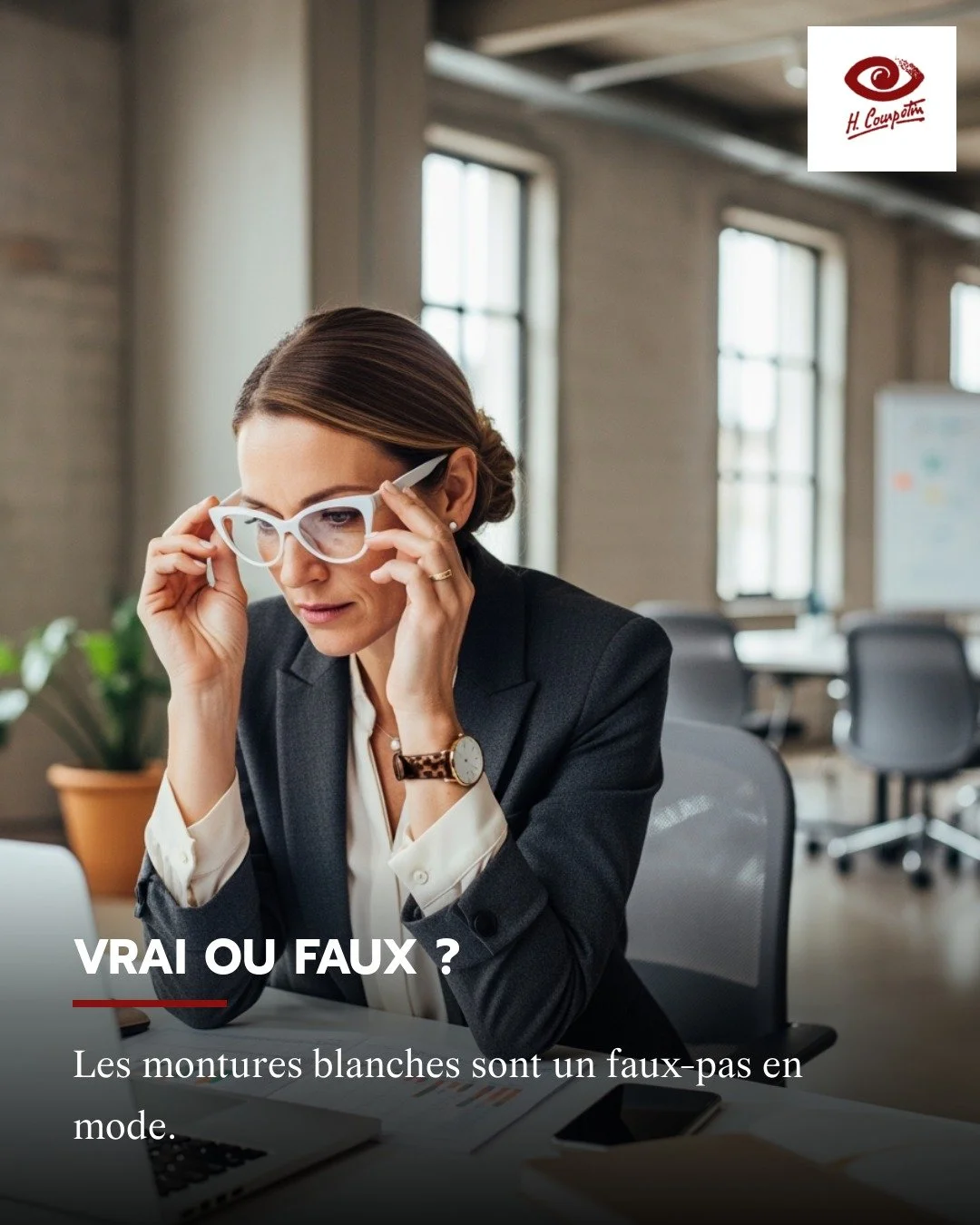 Les montures blanches, un faux-pas en mode ? Pas si vite ! 

Alors que beaucoup pensent que le blanc est &agrave; &eacute;viter pour les lunettes, les tendances actuelles disent le contraire. Inspir&eacute;es par les podiums, les montures blanches ap