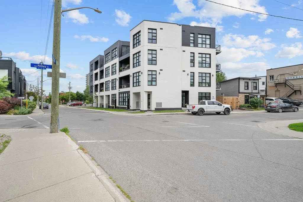 101 Pinhey Street Exterior