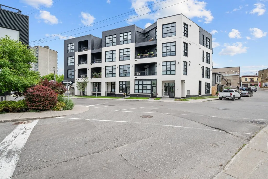 101 Pinhey Street Exterior