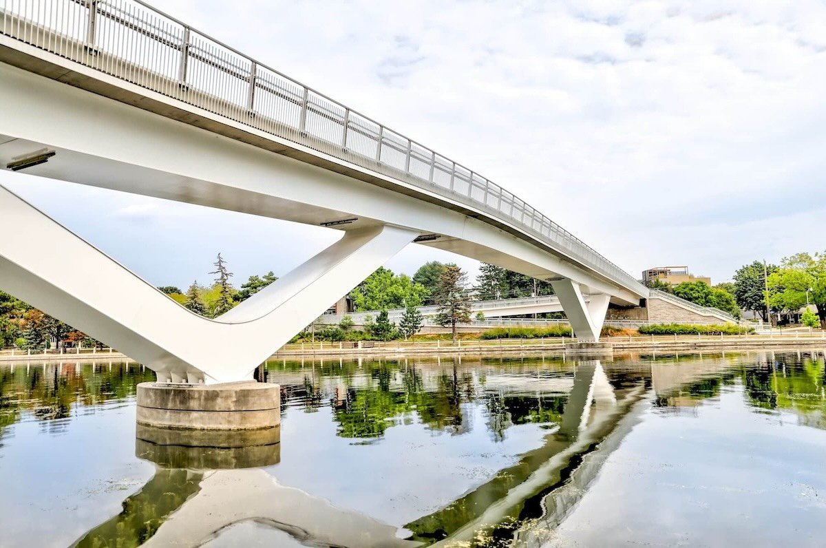 Old Ottawa South foot bridge over Rideau Canal, Old Ottawa South real estate, Old Ottawa South realtor