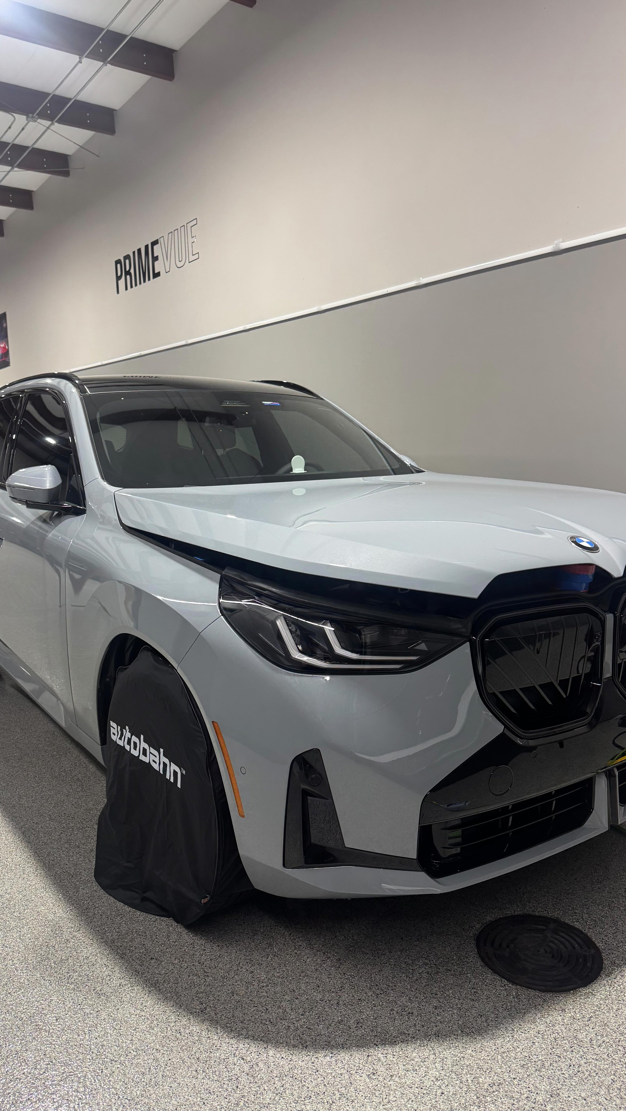 This 2025 BMW X3 M Sport came in for a stealth upgrade—22% ceramic i3 tint up front to match the rear and full front PPF for rock chip defense. Clean, protected, and ready for the road.
#tinted #ceramictint #paintprotectıonfılm #bmwx3 #autoba