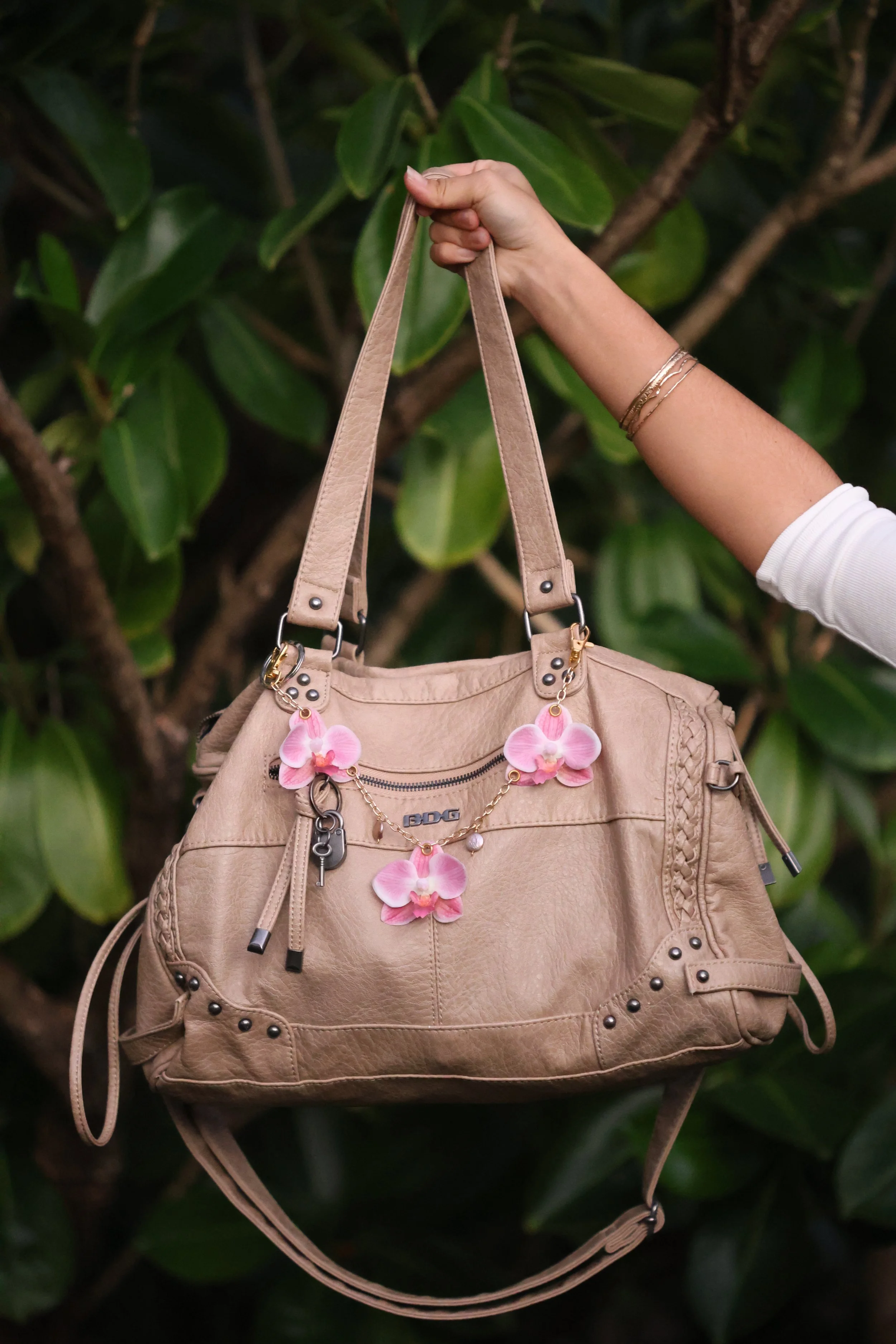 Orchid Bag Chain Pink with Pearls