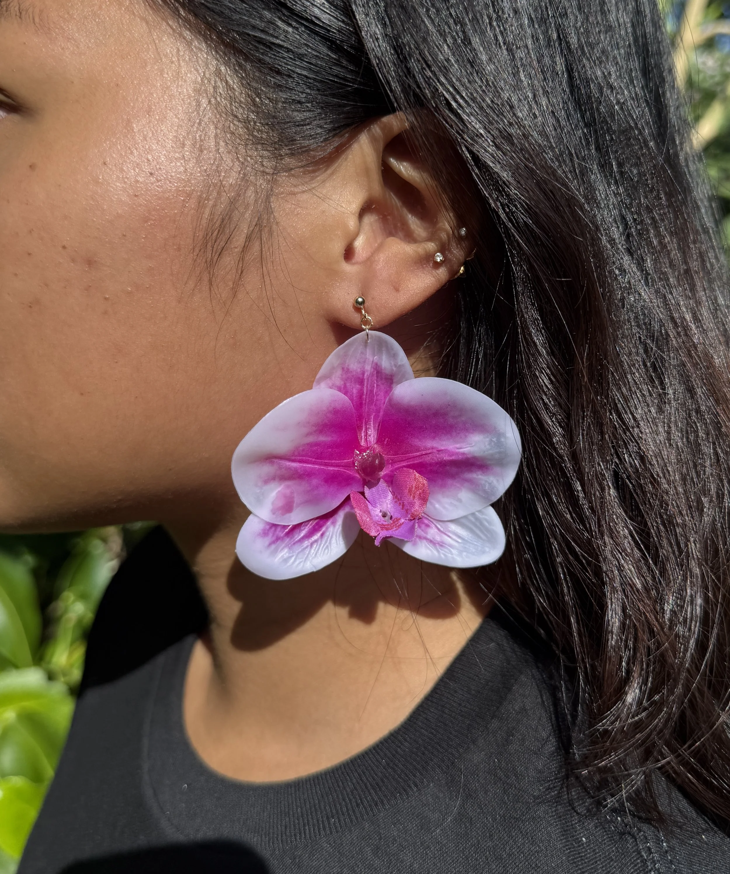 (SOLD OUT) Orchid Earring - White & Pink Gradient - Stud