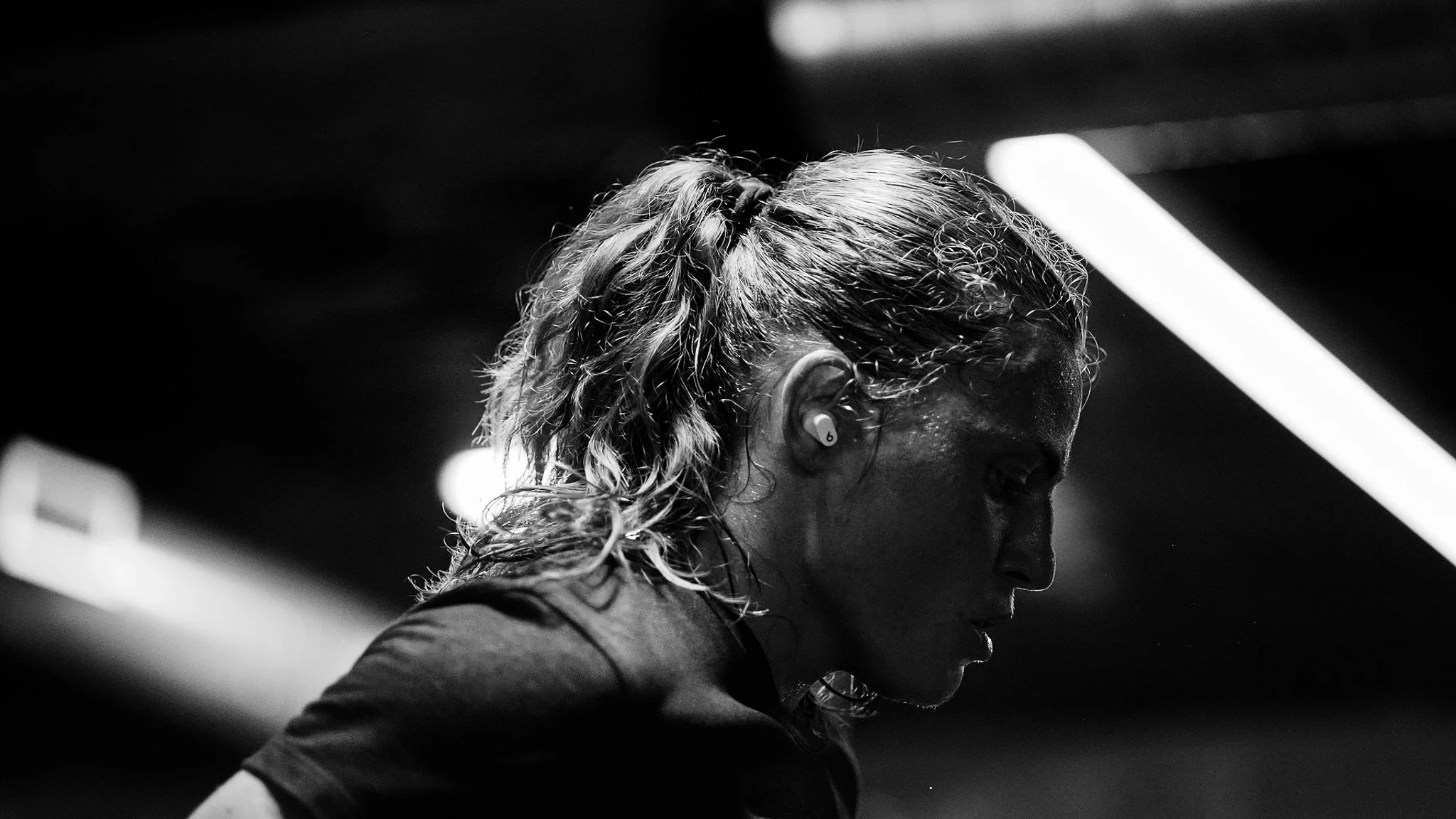 Calmwaves 2.00_00_30_04.Still006-2.jpg