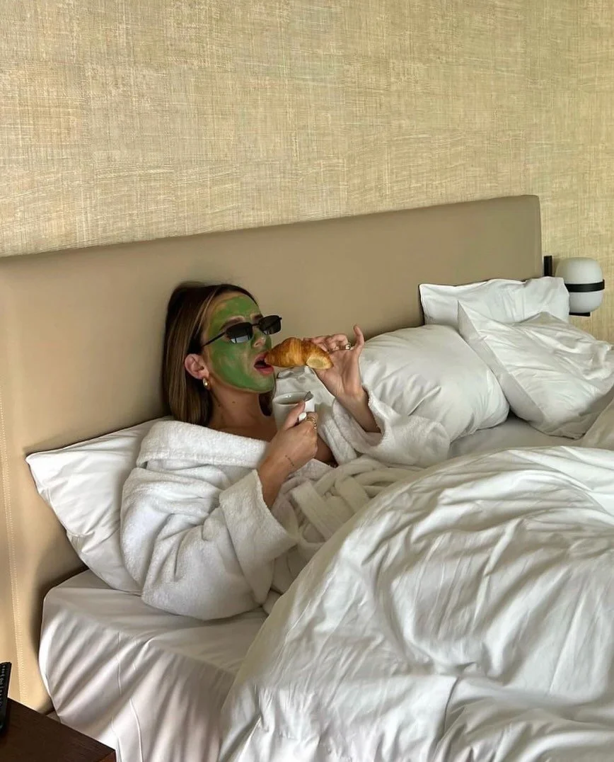 HUSH RETREAT: an underhyped luxury? Self-care done at home!

Think face mask on, matcha in hand - because at HUSH we are all about that self-care energy💆&zwj;♀️🍵

#HUSHRetreat #HUSHLoves #Selfcare