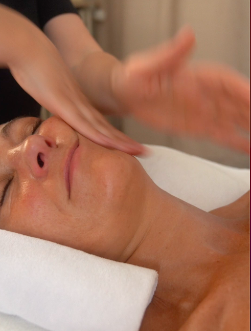 Massage facialiste sur-mesure Kobido