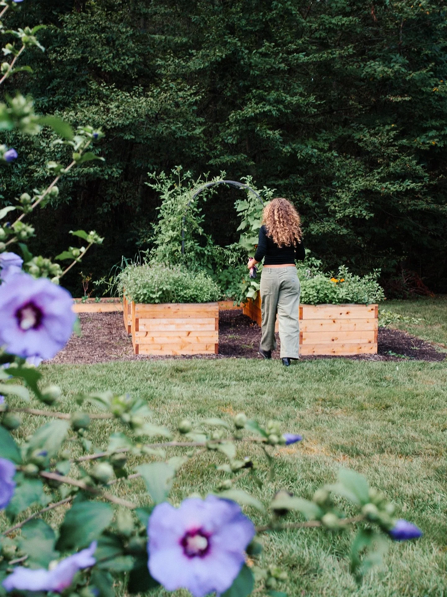 Back home and ready for action! I&rsquo;ll be sending out follow-ups to you all early this week - keep an eye on your inbox if I owe you a proposal. Thanks for your patience while I wandered around Spain ✨

Looking forward to fall planning &amp; inst