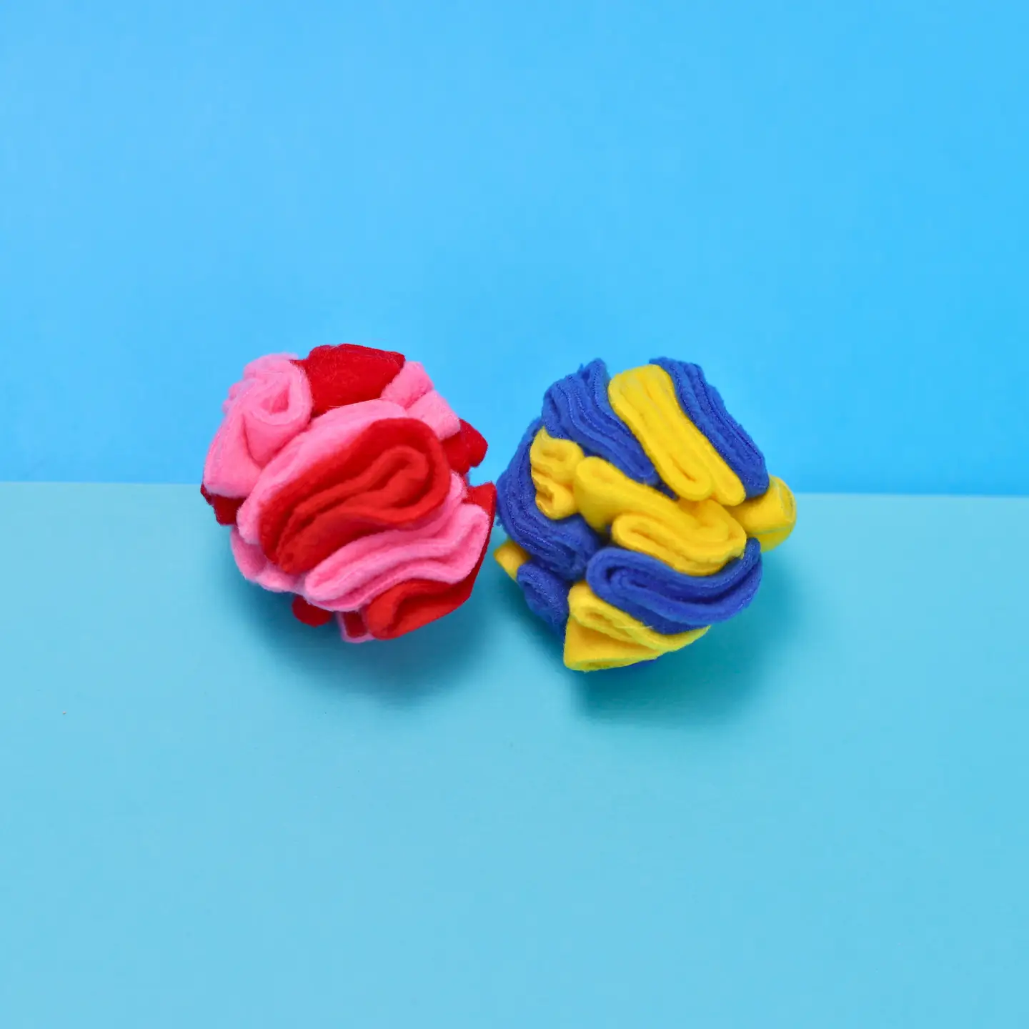 Hide & Seek Felt Balls