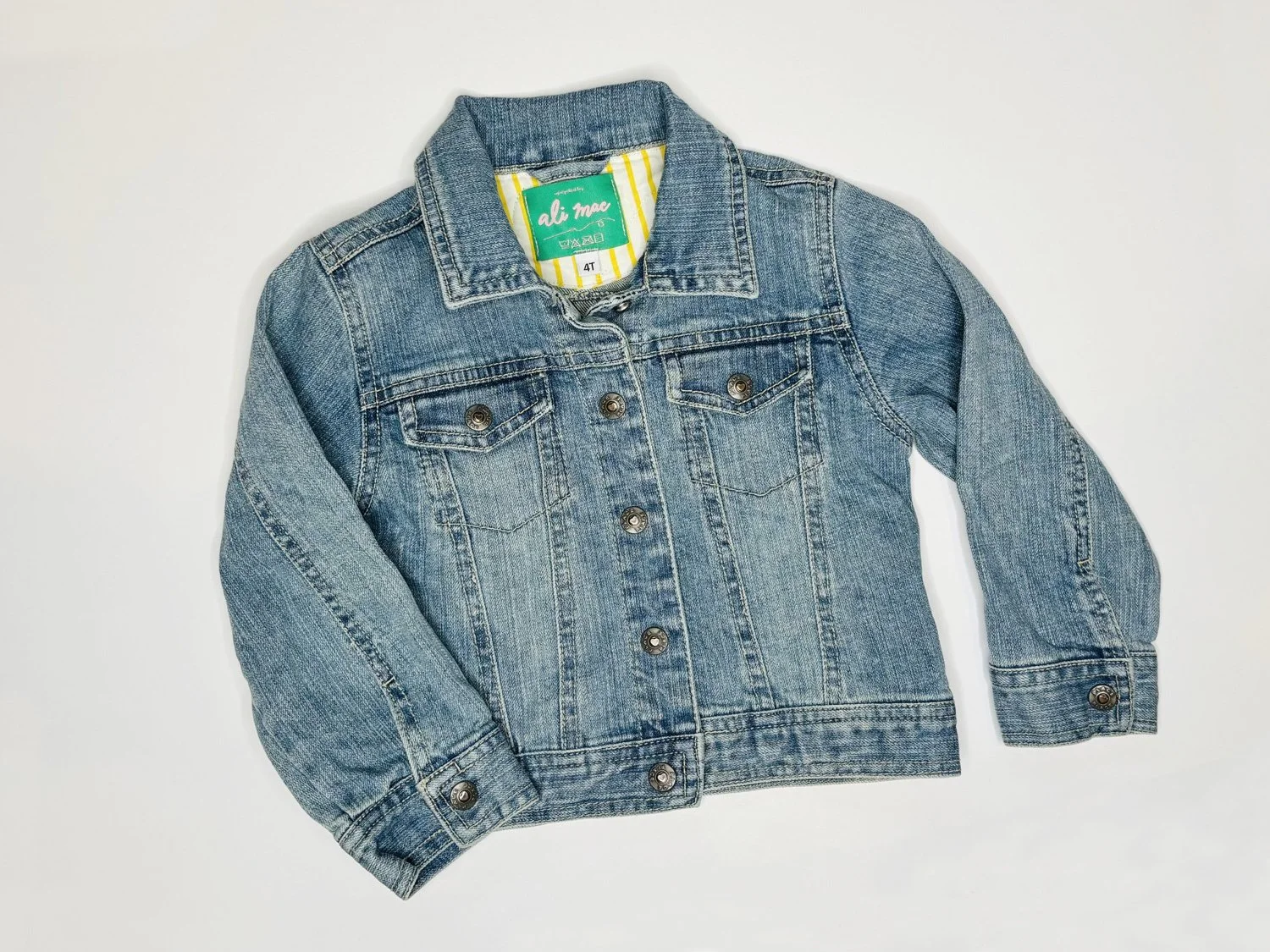 AliMac_AppliquedJacket_Macaw_Front.jpg