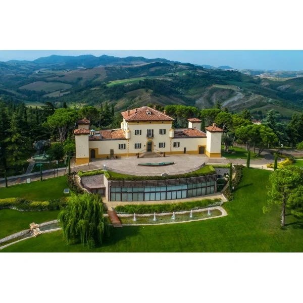 Palazzo di Varignana.jpg