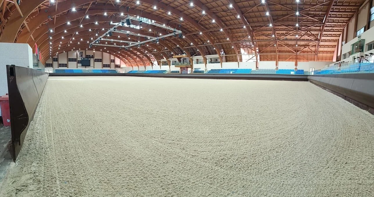 MANEGE 2.jpg