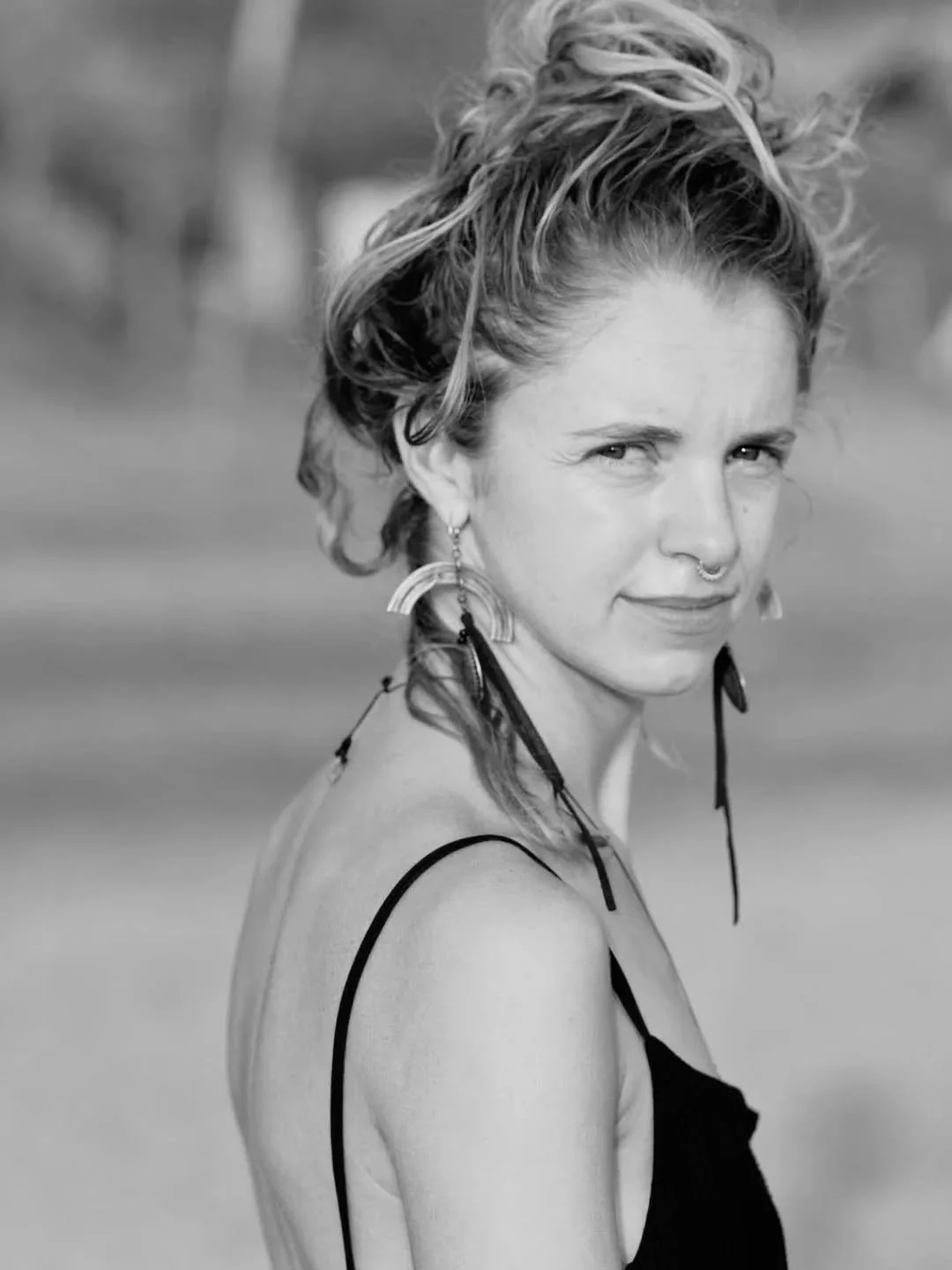 "Receiving the echoes of the year that has just passed " words from my dear @isabelmaler.lavoiedeletre
Listening to her guidance for this 1er January 2026 

Let this year evaporate and anchor itself.
To thank. To adjust. To forgive. To refl