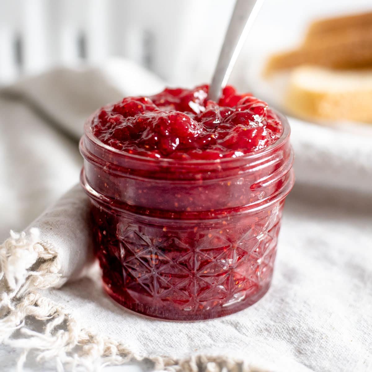 Homemade-strawberry-jam-recipe-image-new.jpg