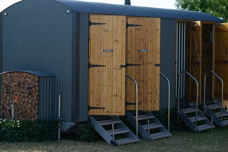 festival-loos-at-glastonbury.jpg
