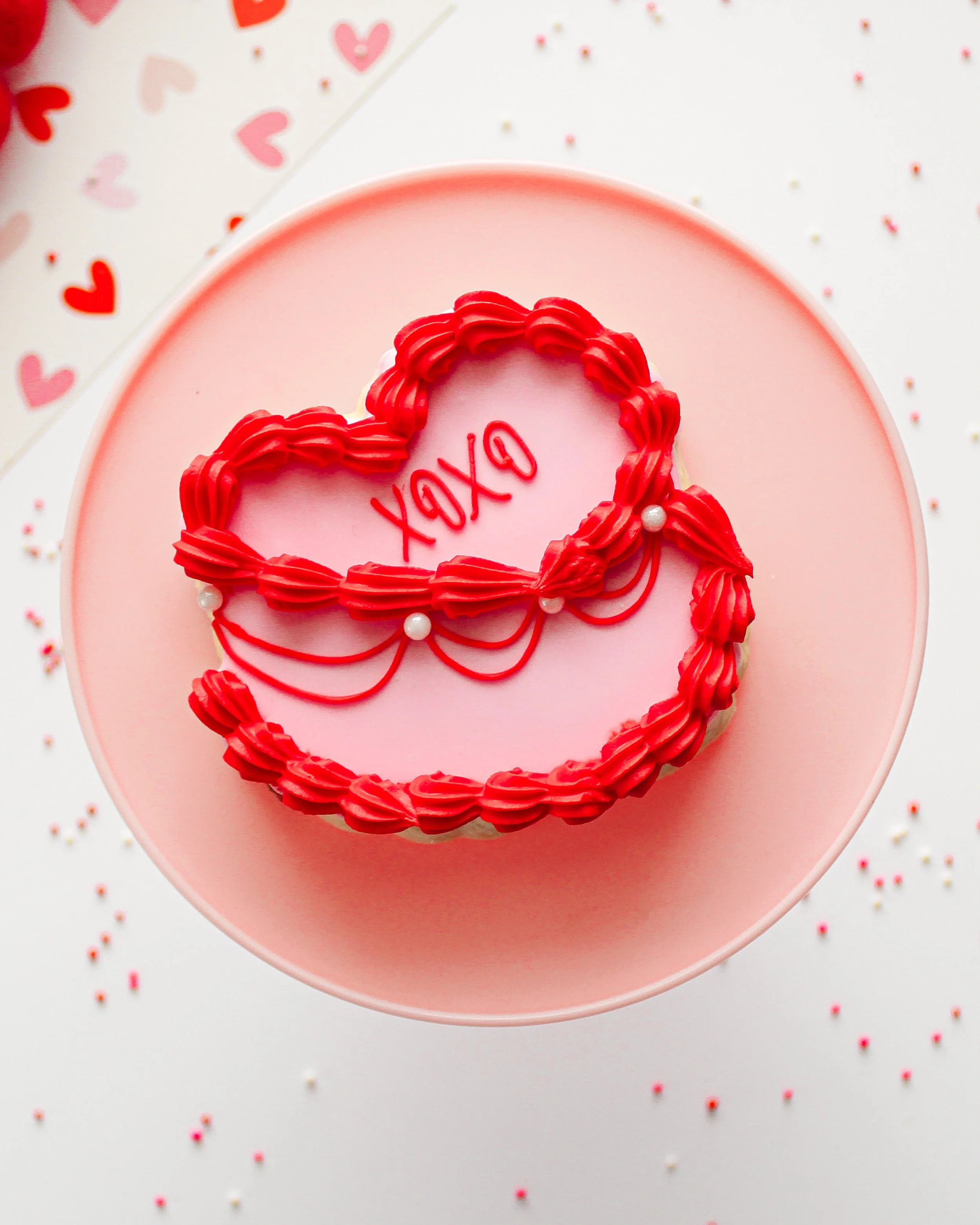 Vintage heart cake cookie